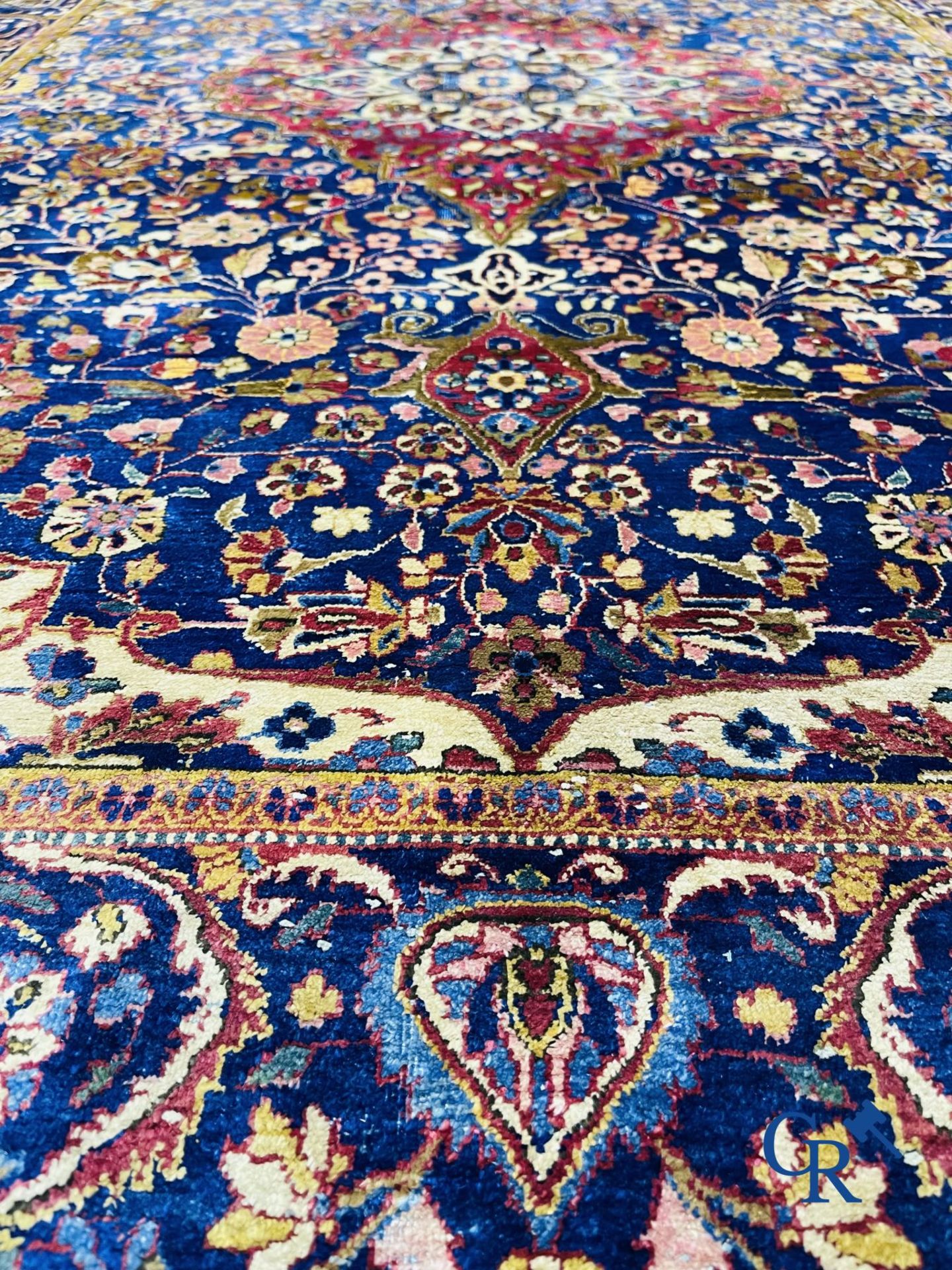 Oriental carpets: Antique silk carpet with floral decor. - Image 6 of 10