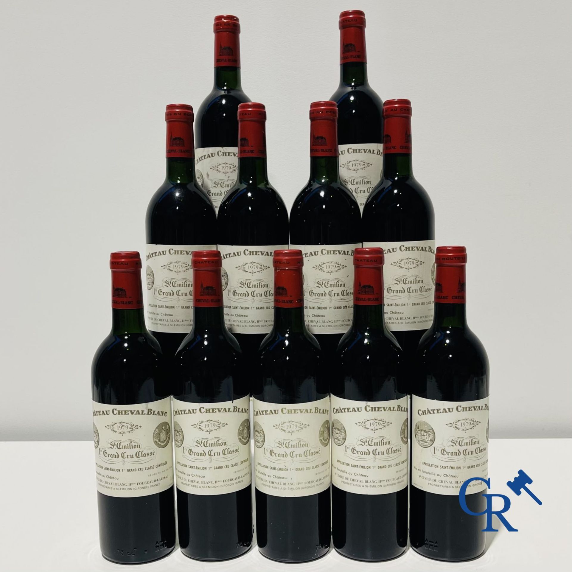 Wines: Saint-Emilion. Château Cheval Blanc. 1979. 1er Grand Cru Classé. - Bild 2 aus 10