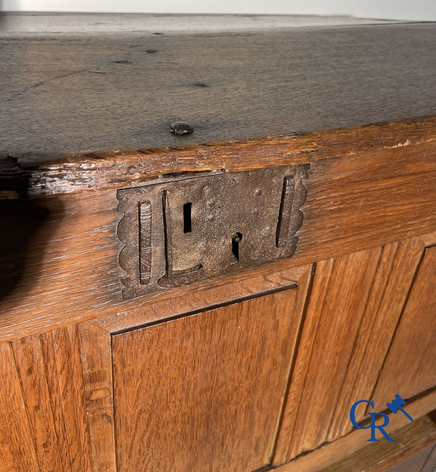 2 oak chests and an antique cast iron fireplace plate. - Image 8 of 14