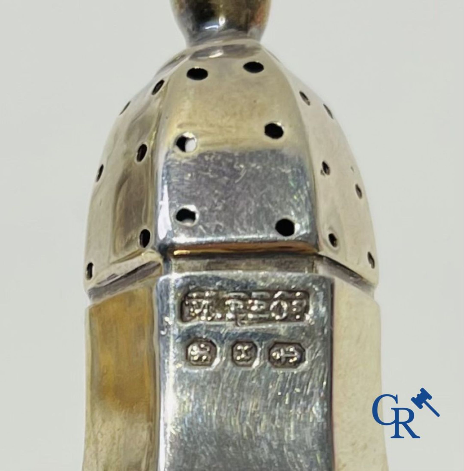 Silver: Important lot with various pieces of English silver. (various hallmarks) 19th-20th century. - Bild 15 aus 19