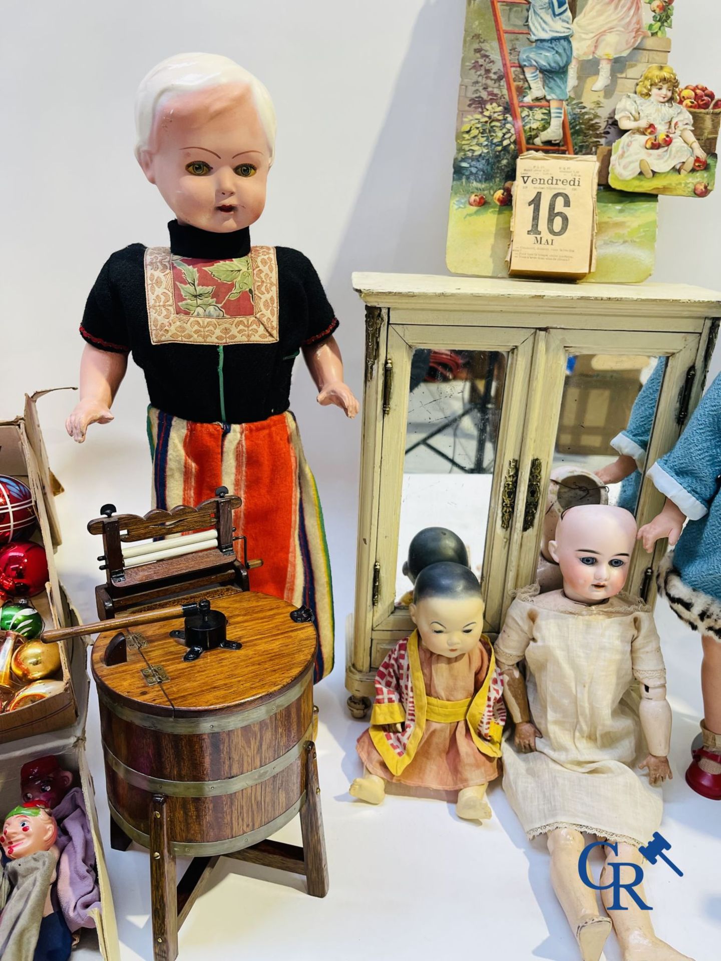 Toys: antique dolls: A lot of diverse toys. - Bild 5 aus 8