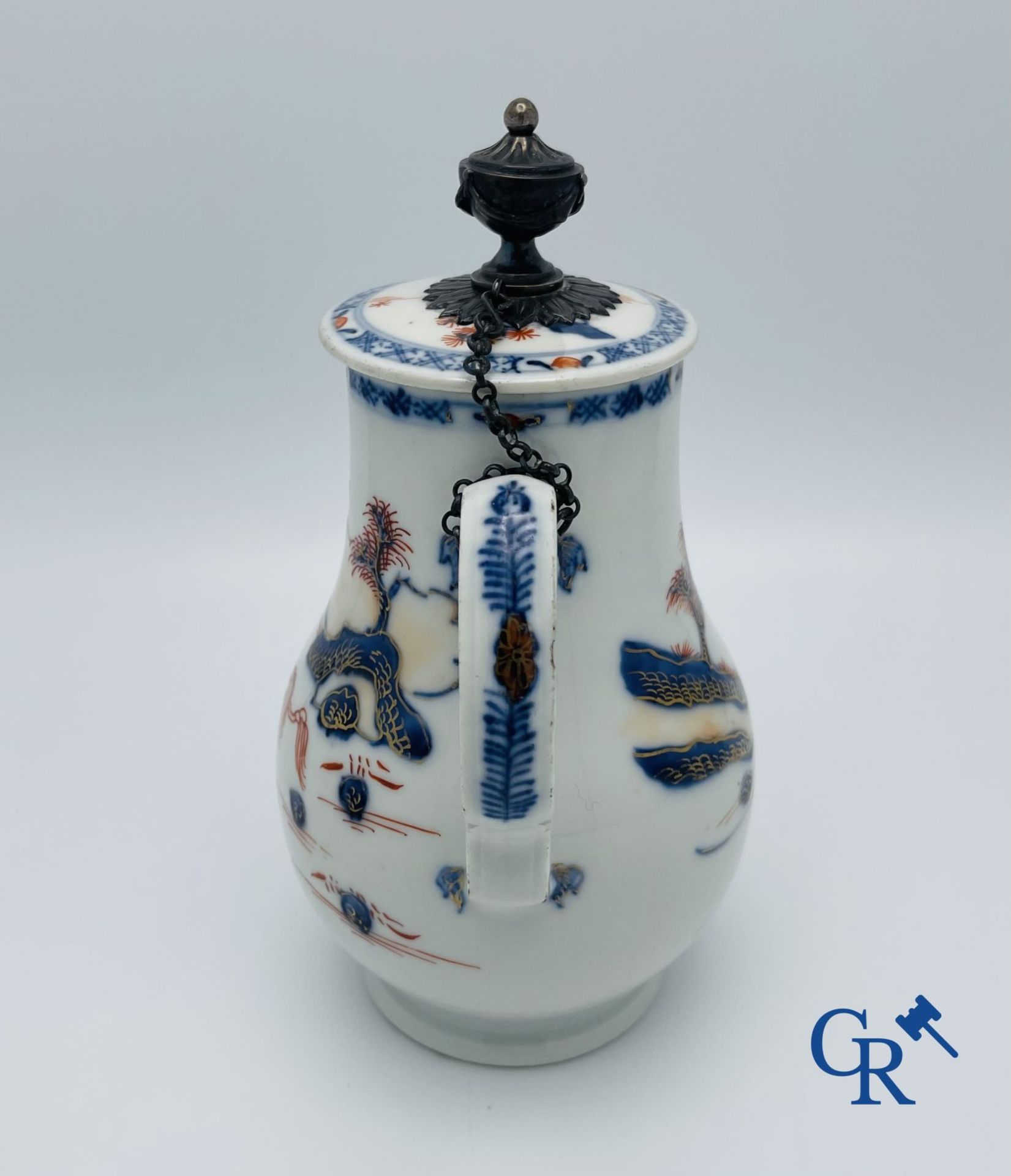 Asian Art: A Chinese silver mounted imari style lid jug. Qianlong period. - Image 5 of 8