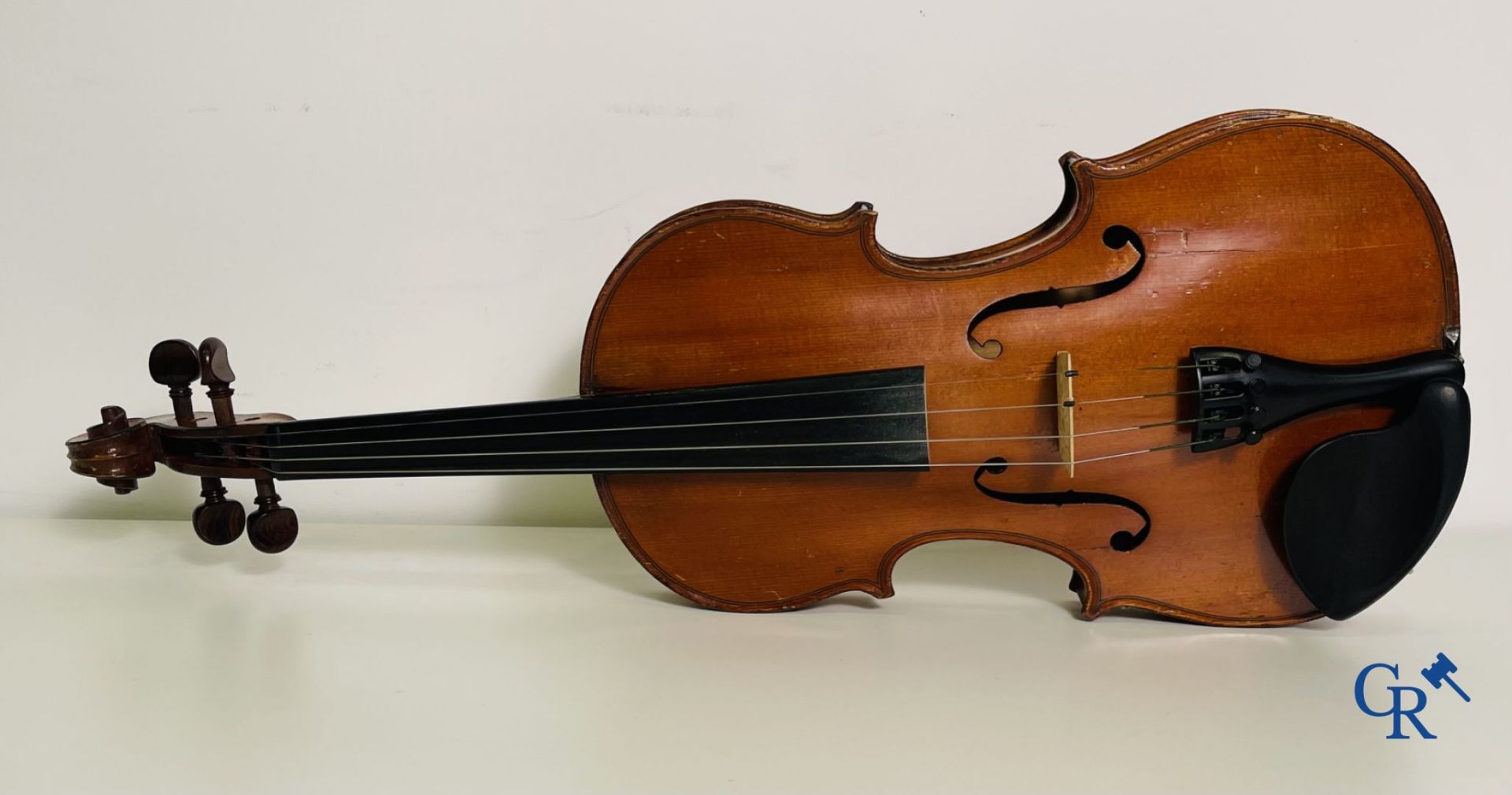 Violin in box with 2 bows. Label Lutherie Artistique M. Couturieux. 357 mm. - Image 3 of 5