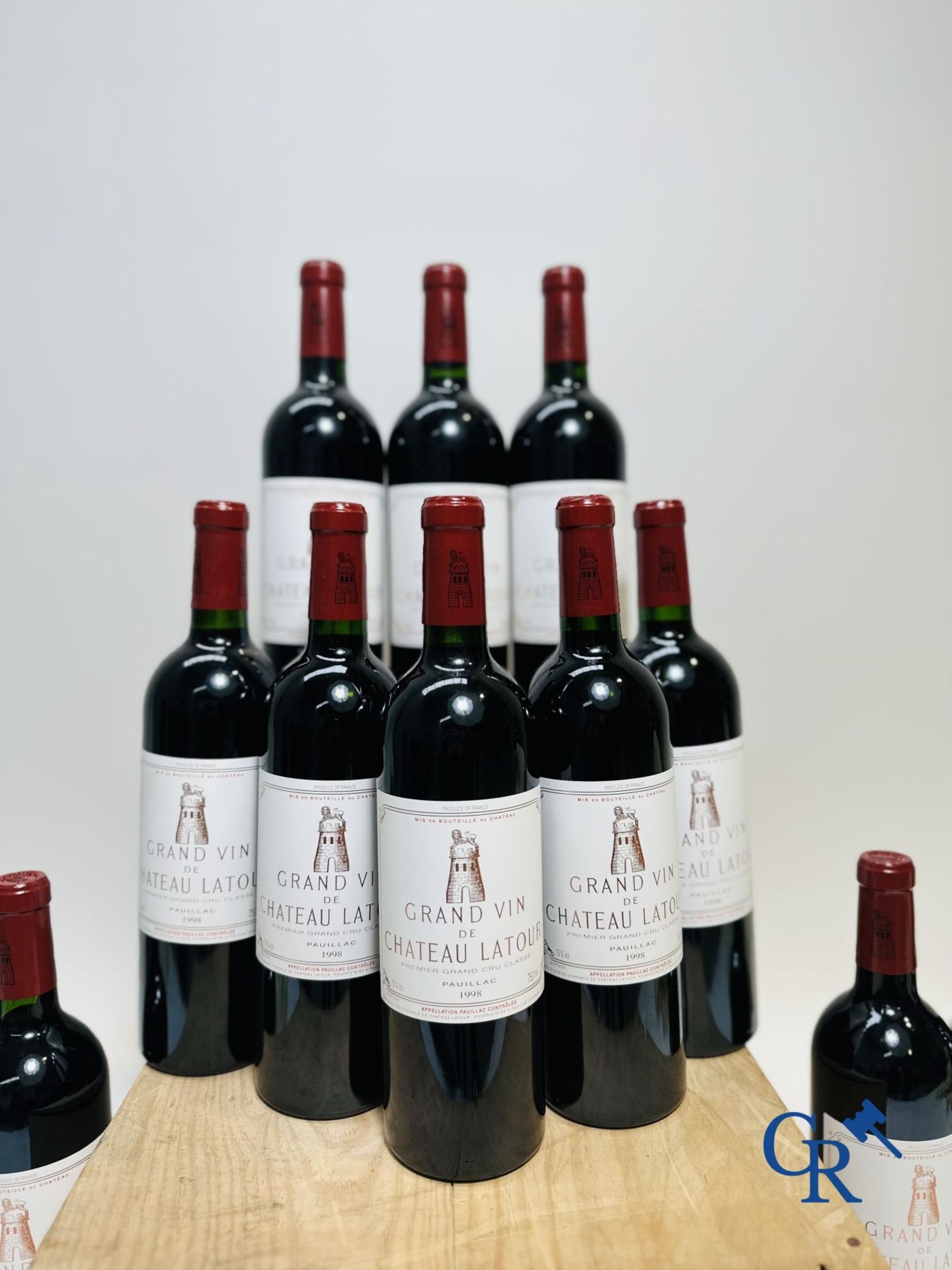 Wine - Bordeaux: Château Latour 1998, 0,75L. Rouge. 1er Grand Cru Classé. 12 bottles. - Bild 9 aus 20