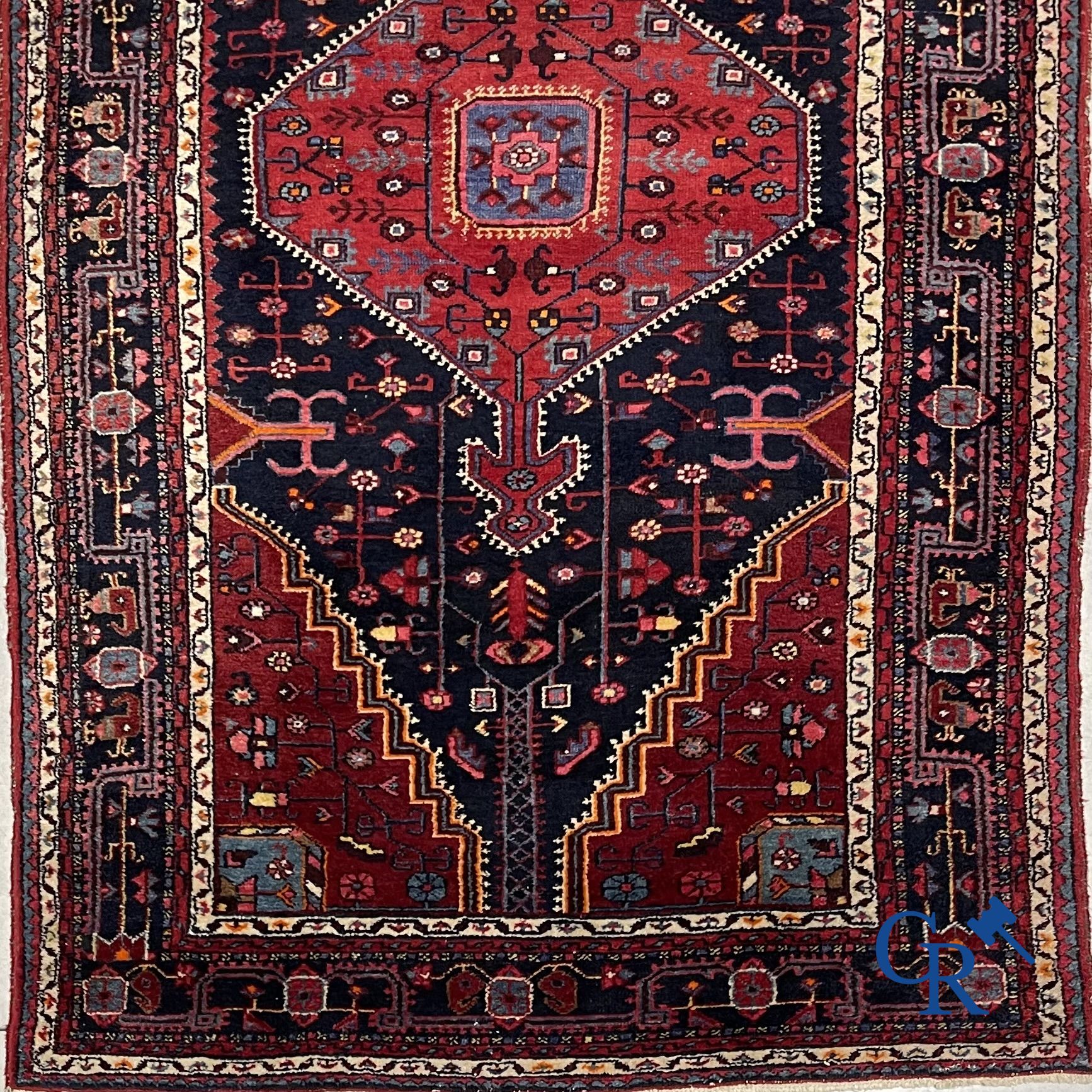 Oriental carpets: Oriental hand-knotted wool carpet. - Bild 3 aus 8