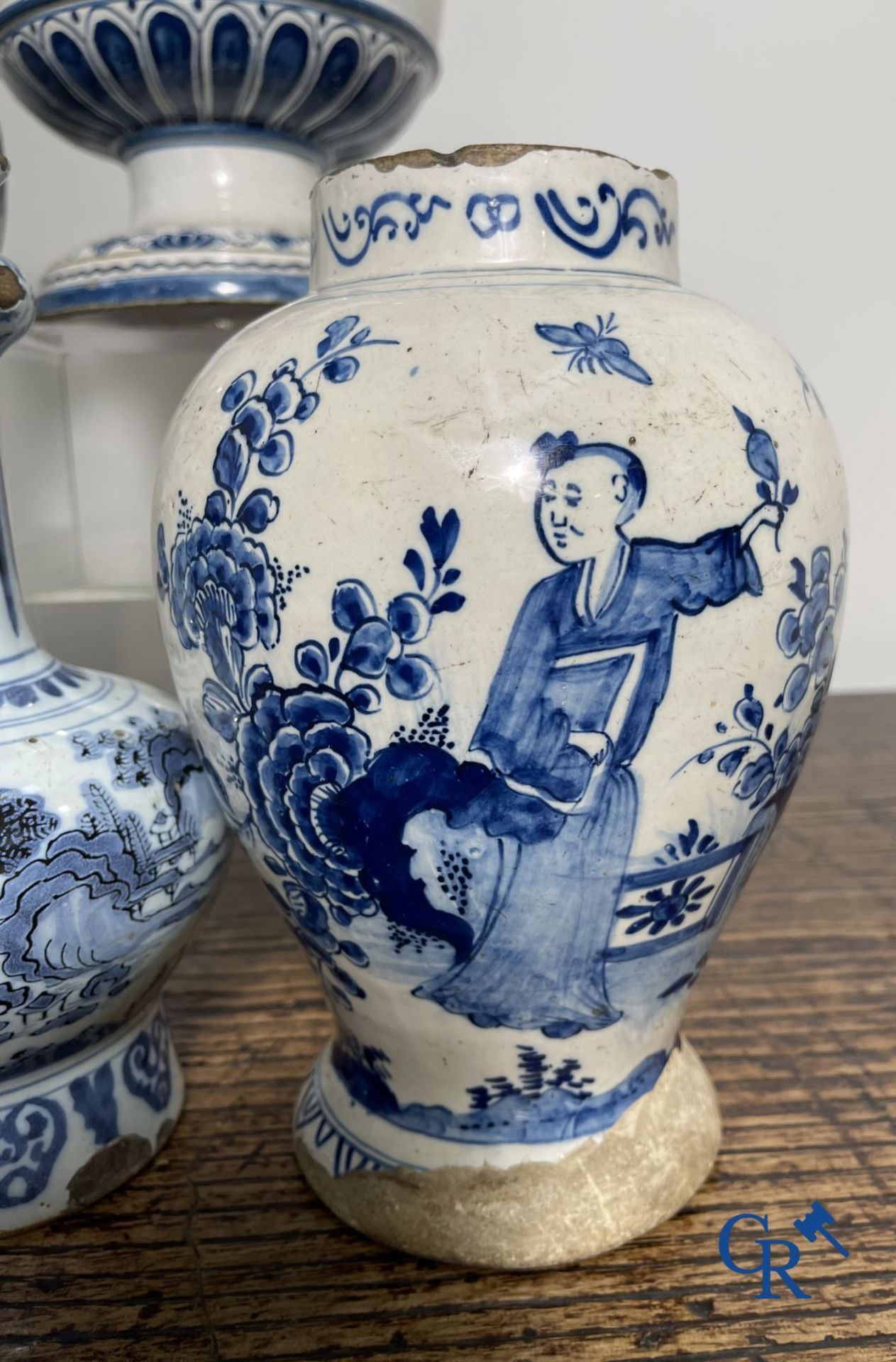 Delft: 11 pieces of blue and white faience with different décors. 17th - 18th century. - Image 12 of 29