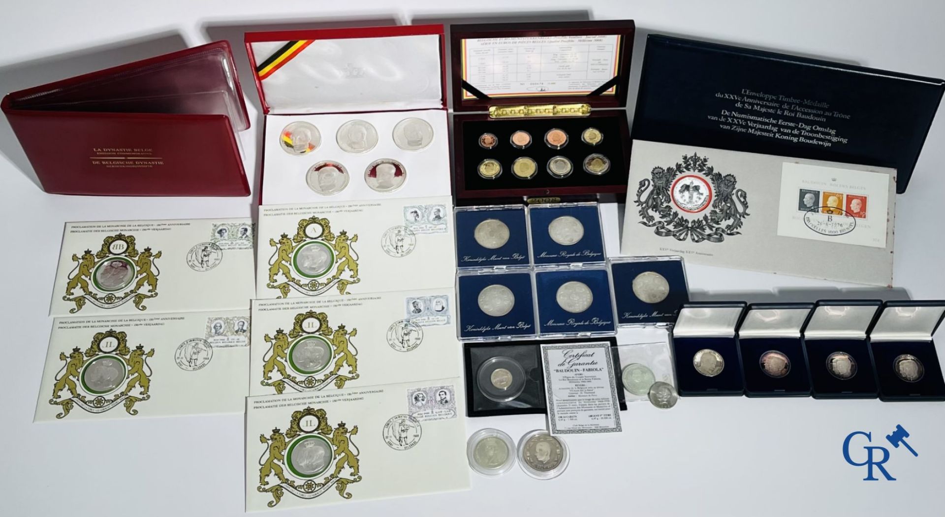 Sterling silver: Lot with commemorative medals, commemorative postage stamps and others about the ro - Image 2 of 6