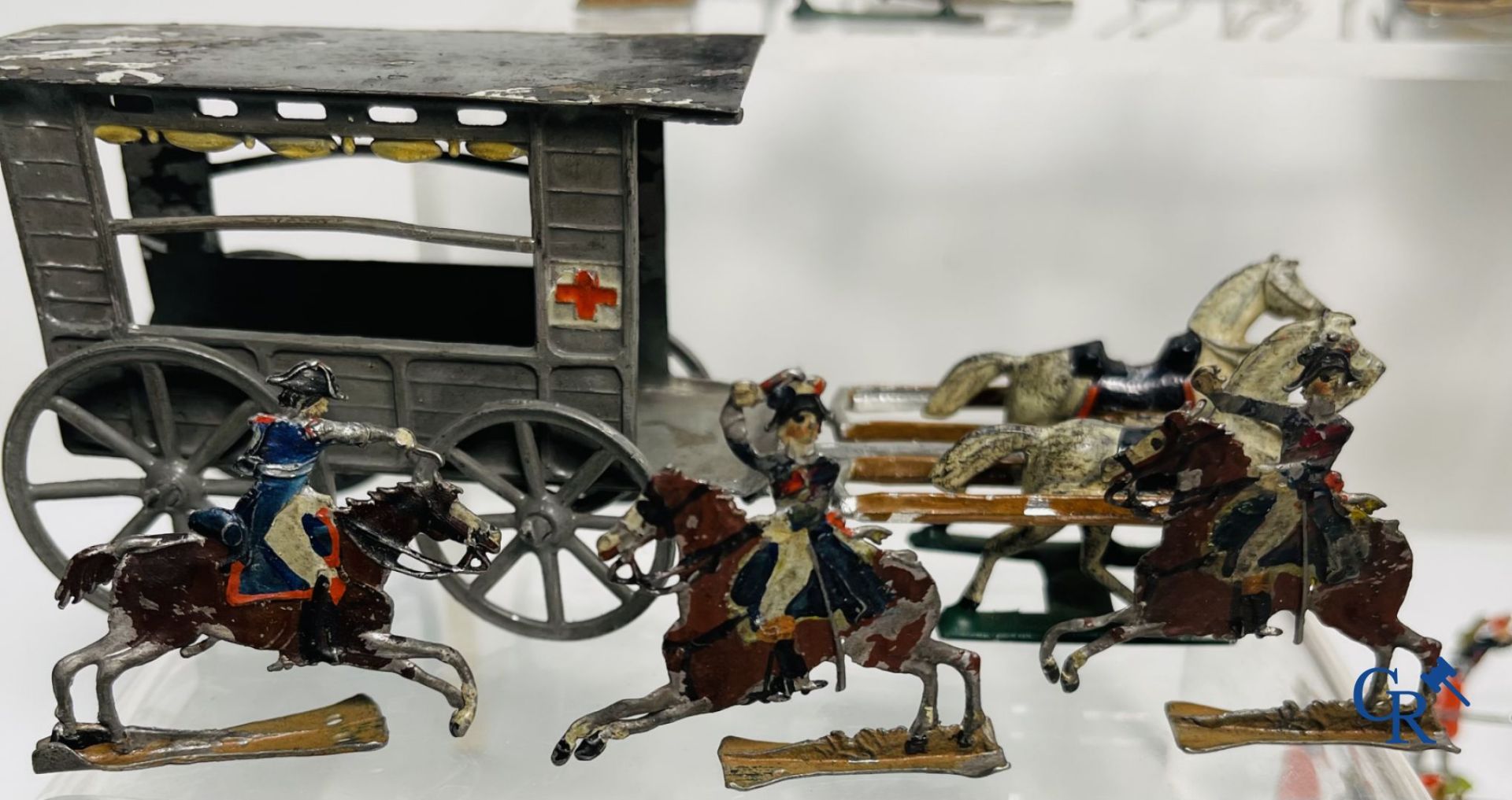 Antique toys: Large lot of tin soldiers and carriages. Heinrichsen in Nuremberg. - Image 8 of 15