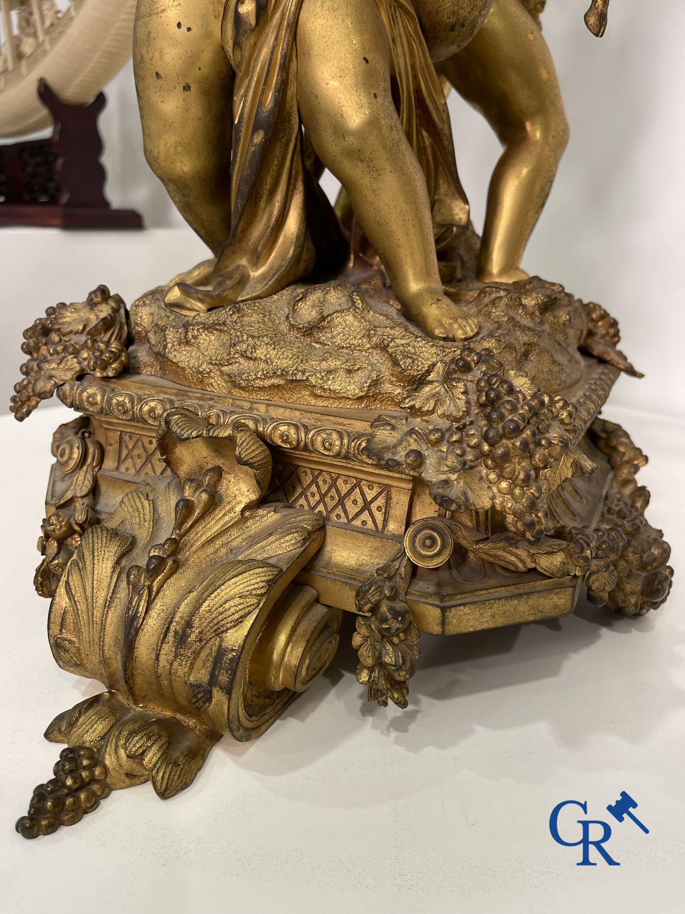 A pair of imposing bronze candlesticks with putti in LXVI style. Napoleon III period. - Image 24 of 32