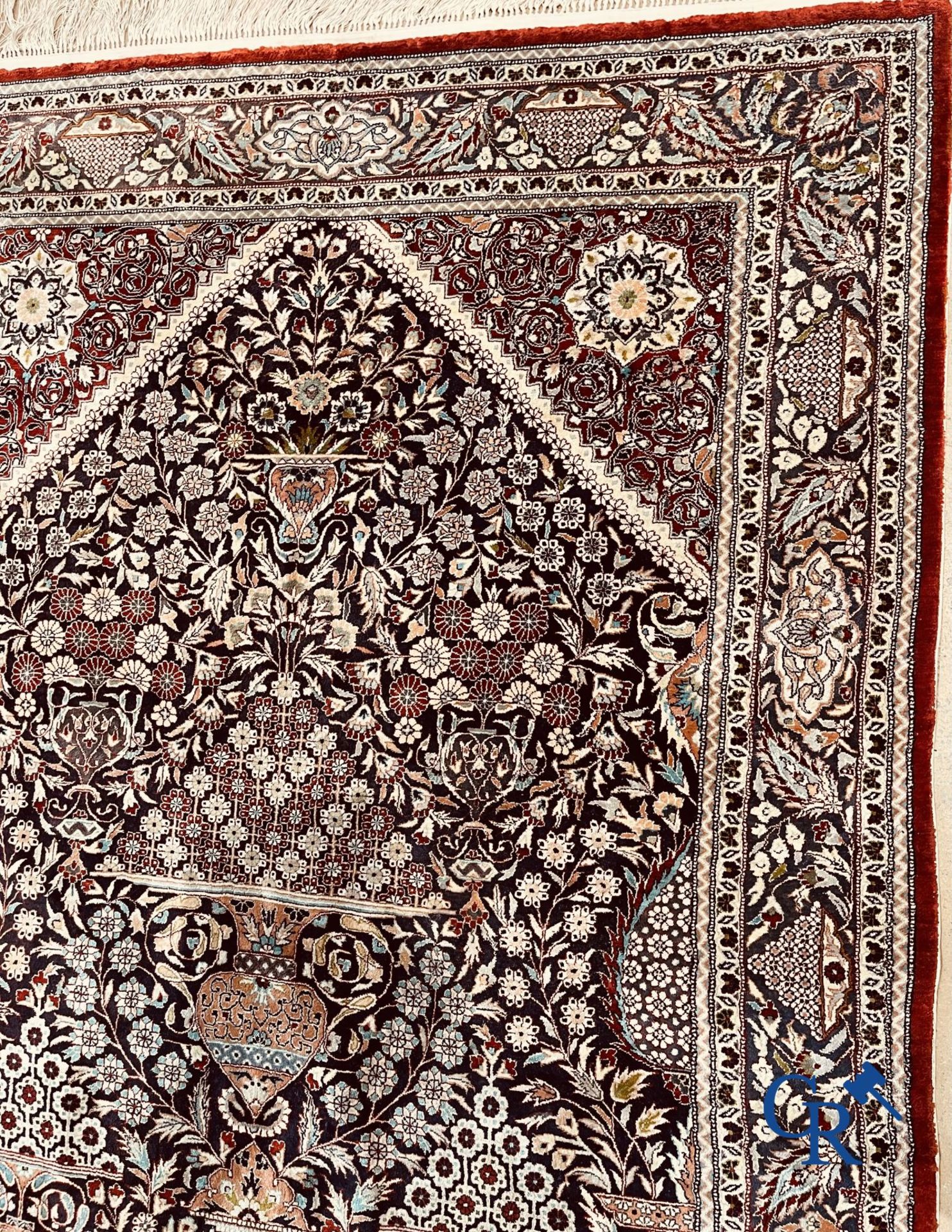 Carpet: Oriental carpet wool and silk - Bild 6 aus 13