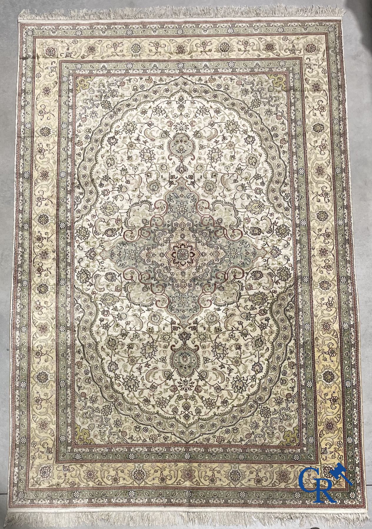 Oriental carpets: Hereke. Large carpet in silk. - Image 2 of 10