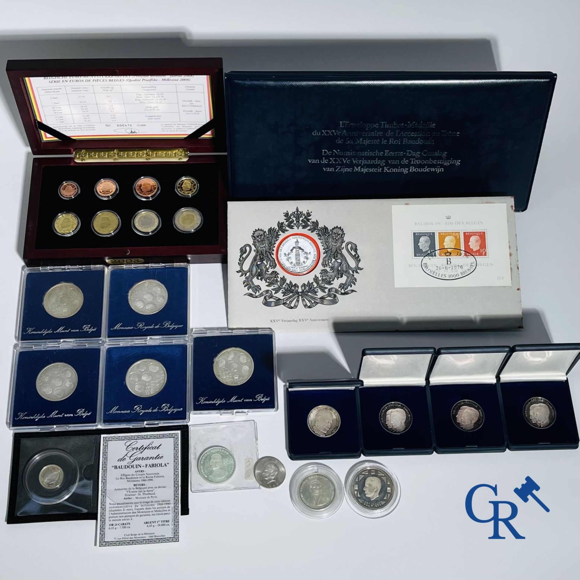 Sterling silver: Lot with commemorative medals, commemorative postage stamps and others about the ro - Image 3 of 6