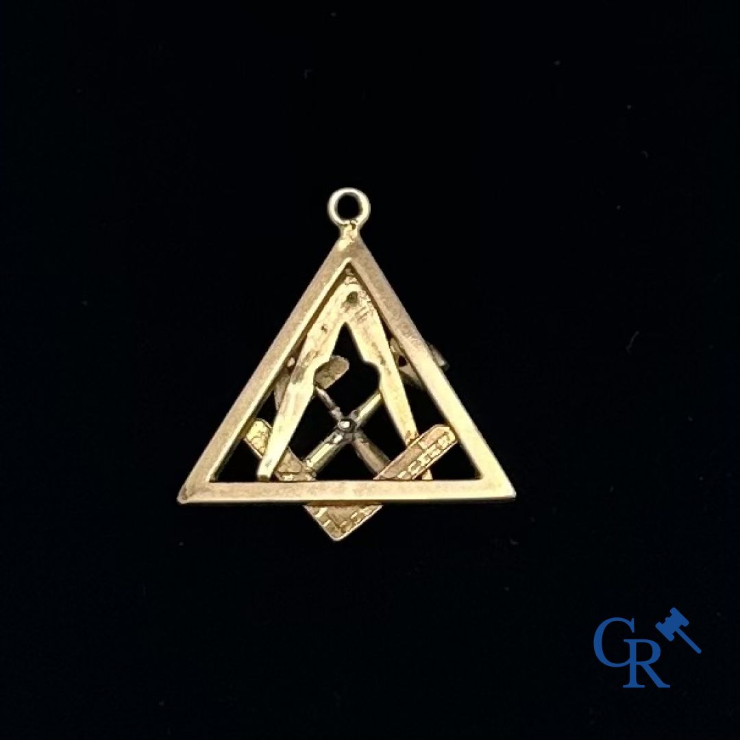 Jewel: Masonic pendant in gold 14K. - Image 2 of 3