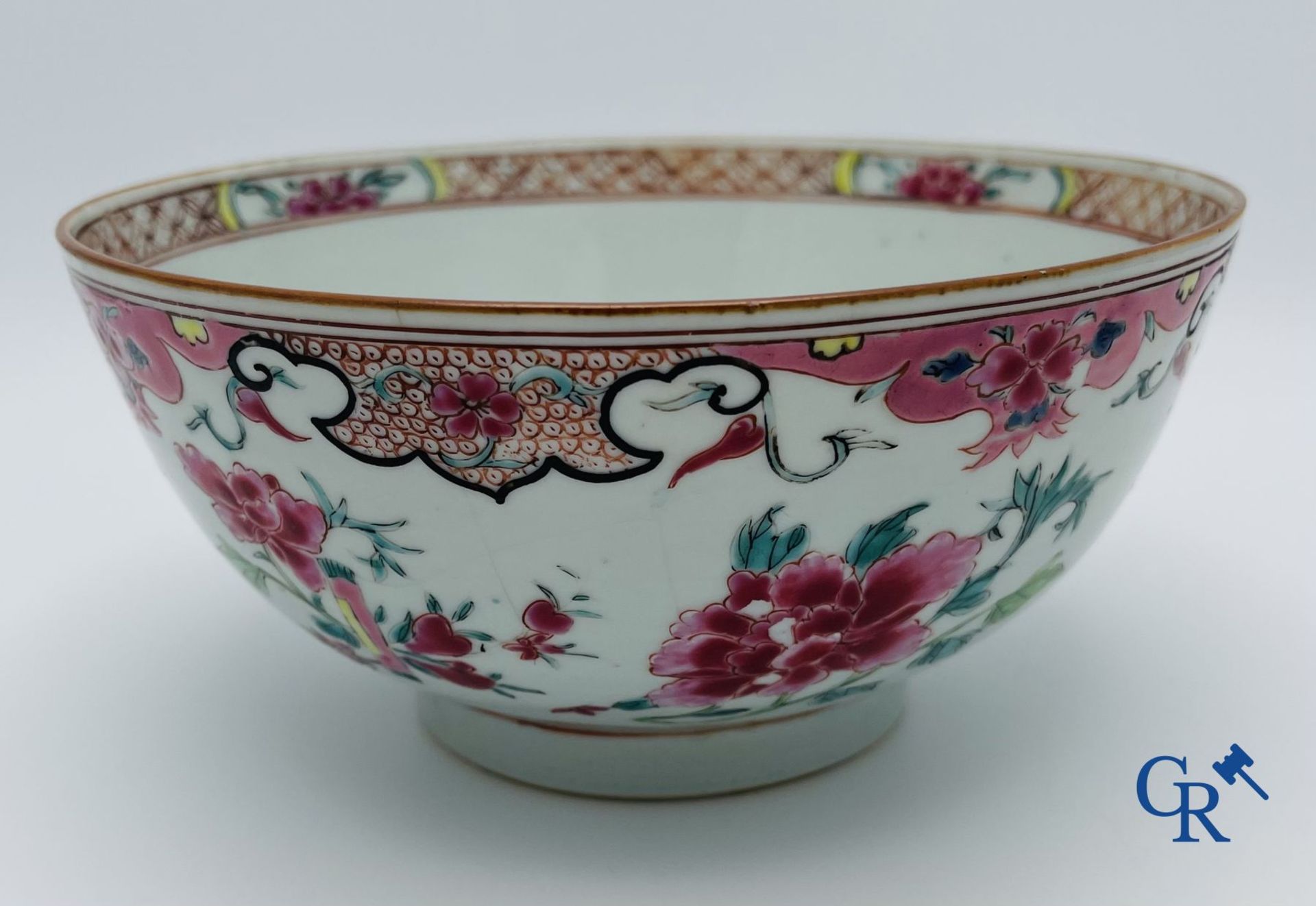 Asian Art: Beautiful lot of Chinese porcelain. - Image 28 of 40