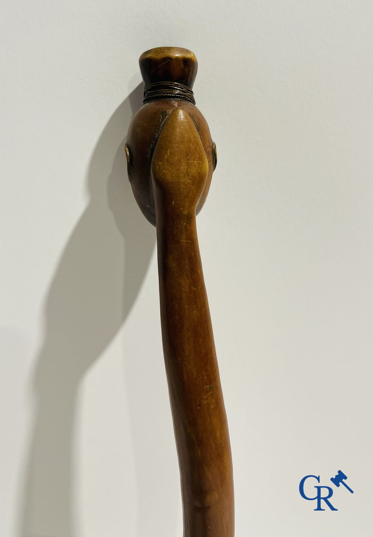 African art: A sculpted wooden staff. - Image 12 of 20