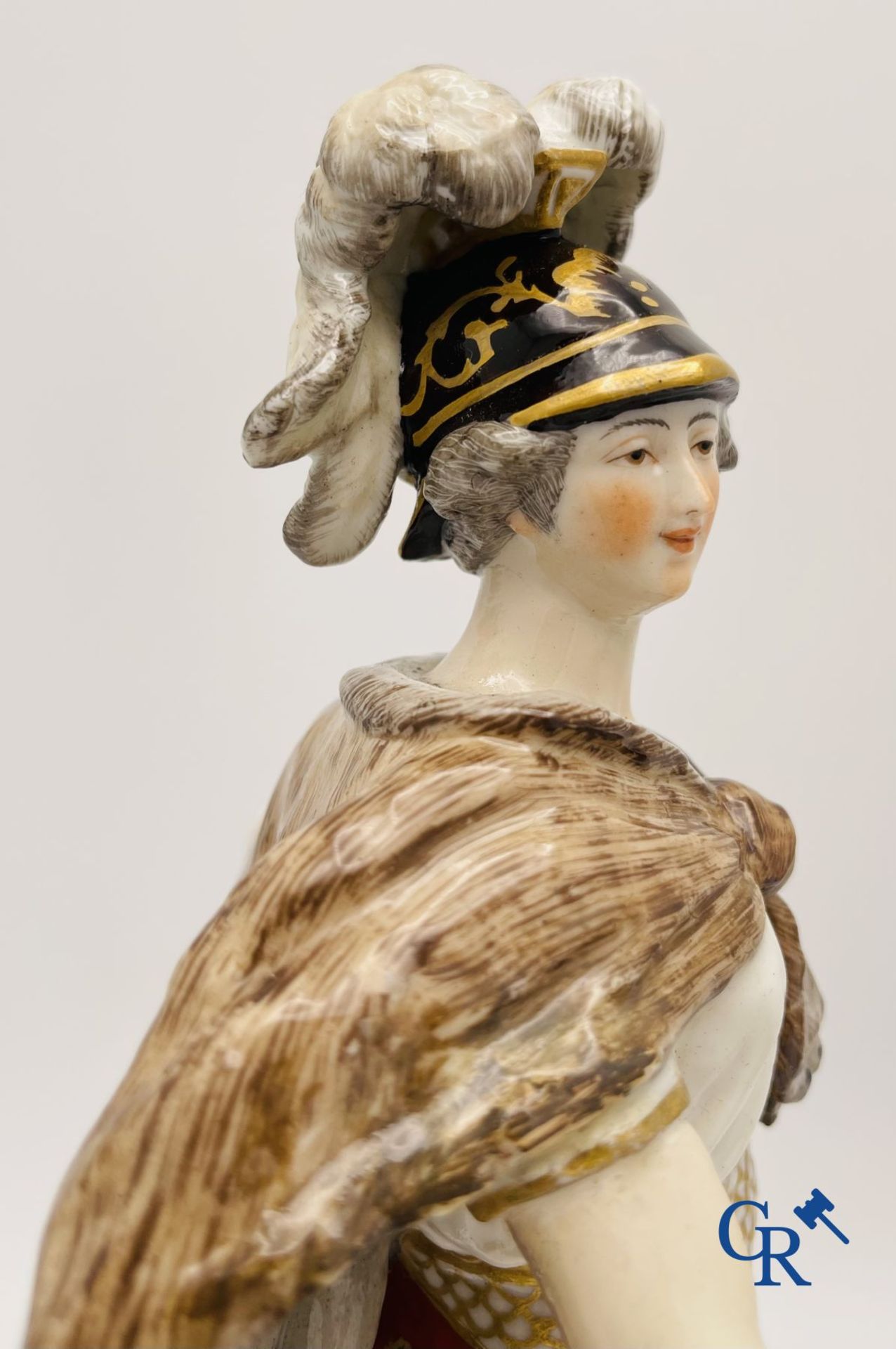 A pair of polychrome porcelain figures in the manner of Meissen. - Image 3 of 9