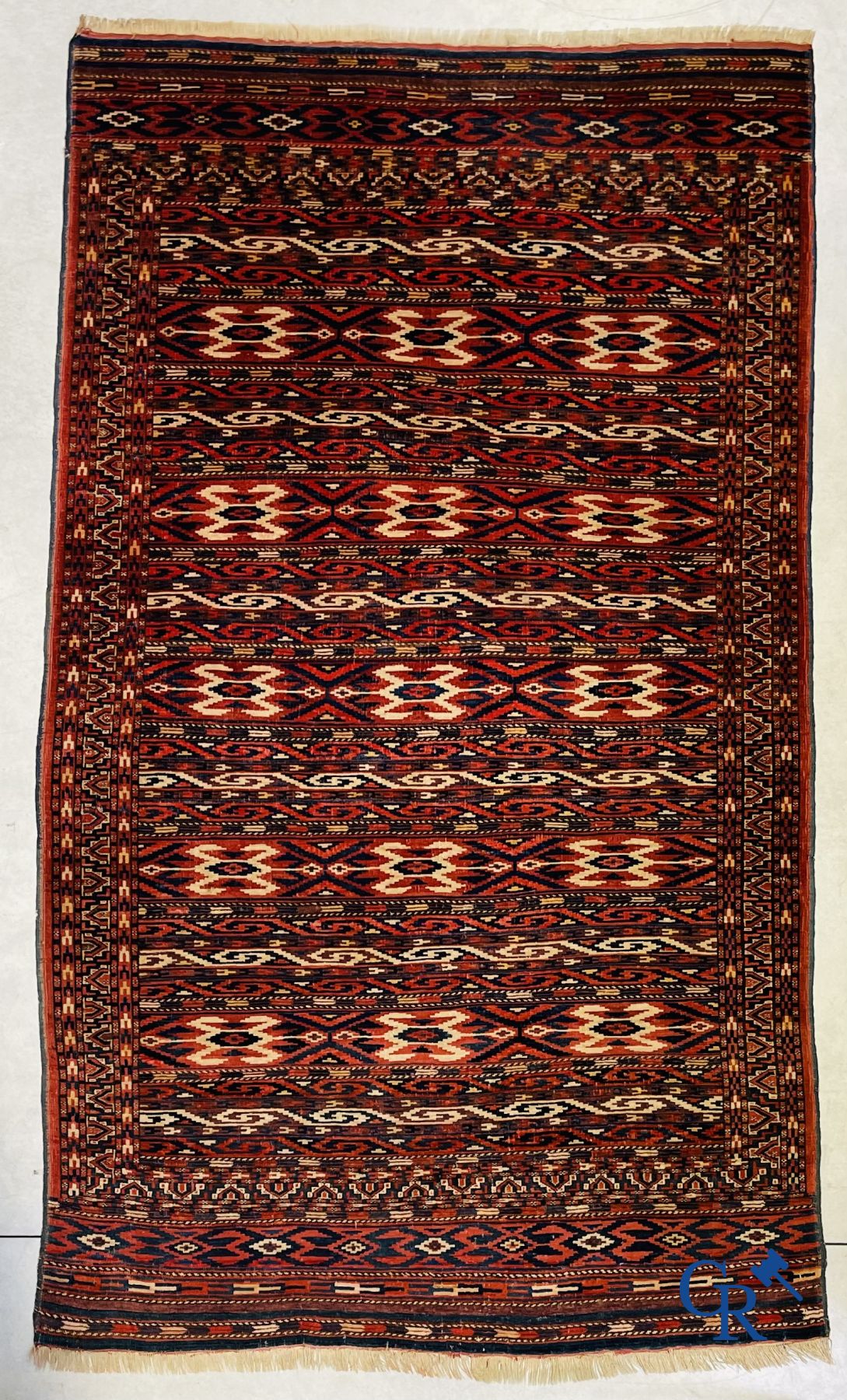 Oriental carpets: Antique oriental carpet. - Bild 2 aus 8