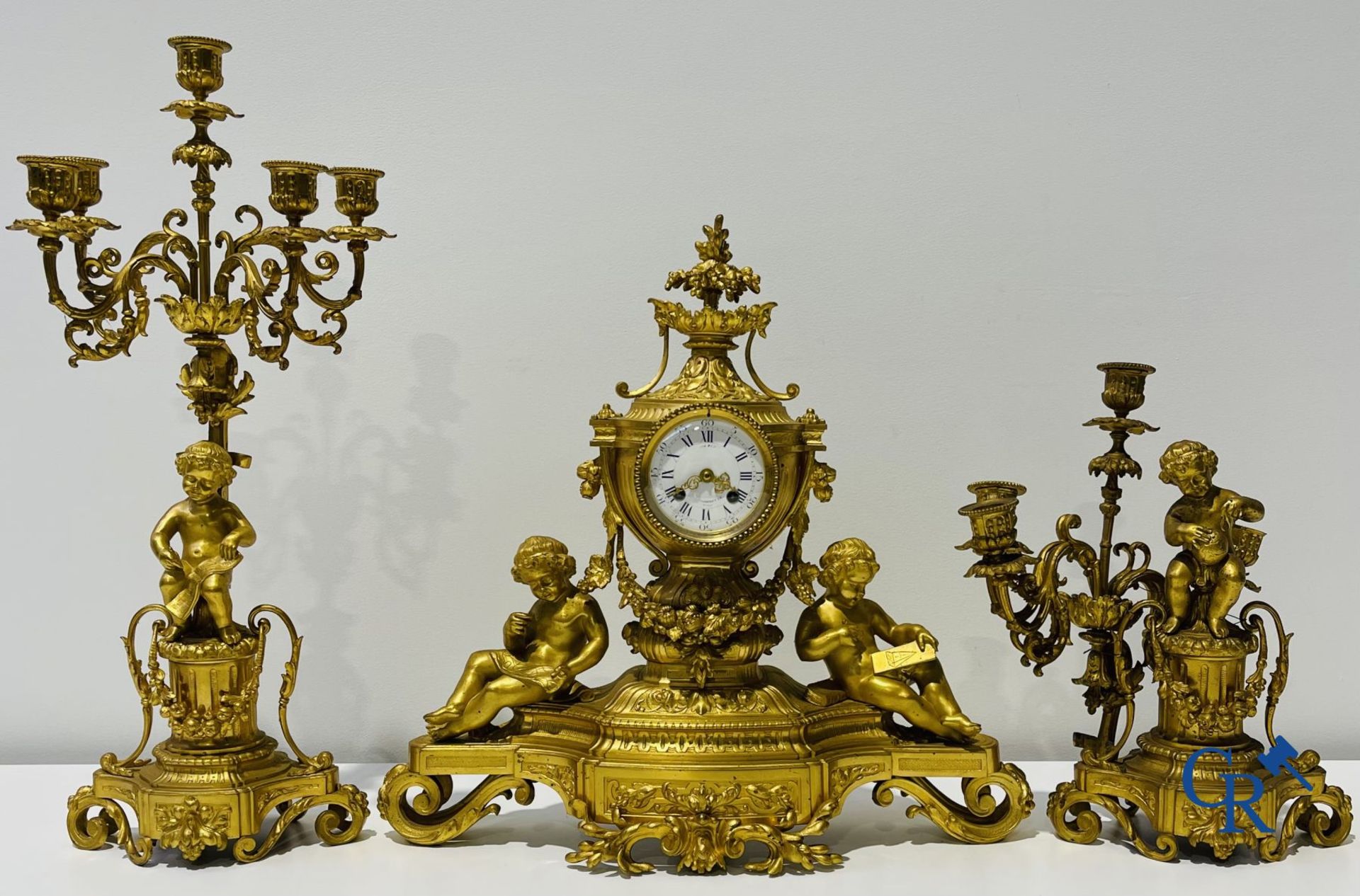 3-piece gilded bronze chimney set in LVI-style with putti. Jules Petit à Paris. Napoleon III period. - Image 3 of 11