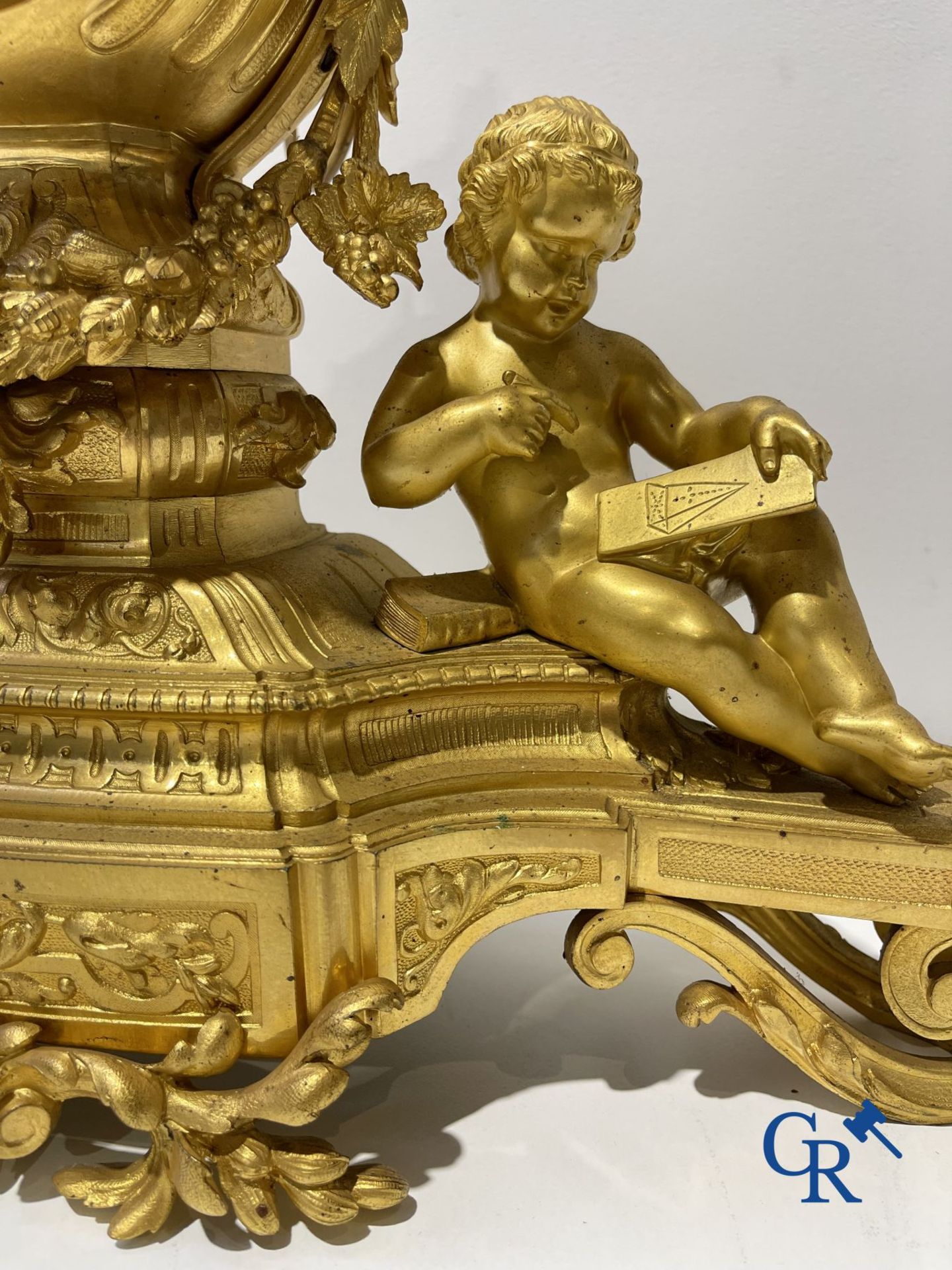 3-piece gilded bronze chimney set in LVI-style with putti. Jules Petit à Paris. Napoleon III period. - Image 7 of 11