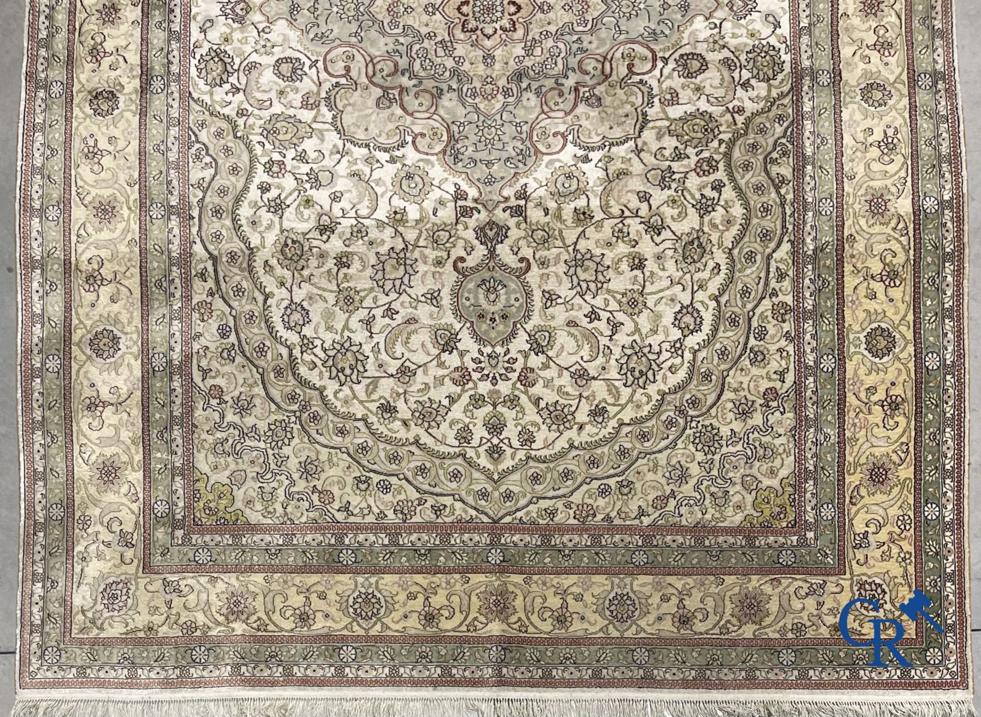 Oriental carpets: Hereke. Large carpet in silk. - Bild 5 aus 10