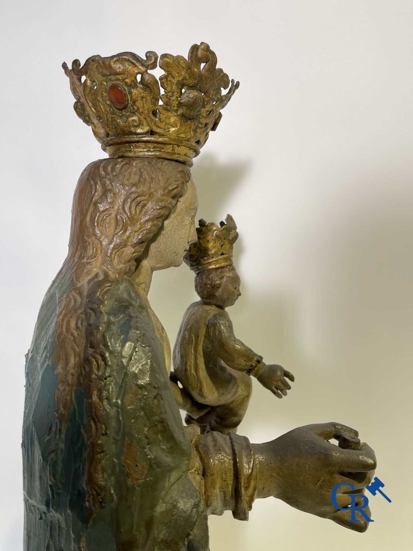 Wooden polychrome Baroque sculpture of Mary with child. The Crown inlaid with an amber-like rock. - Image 19 of 30