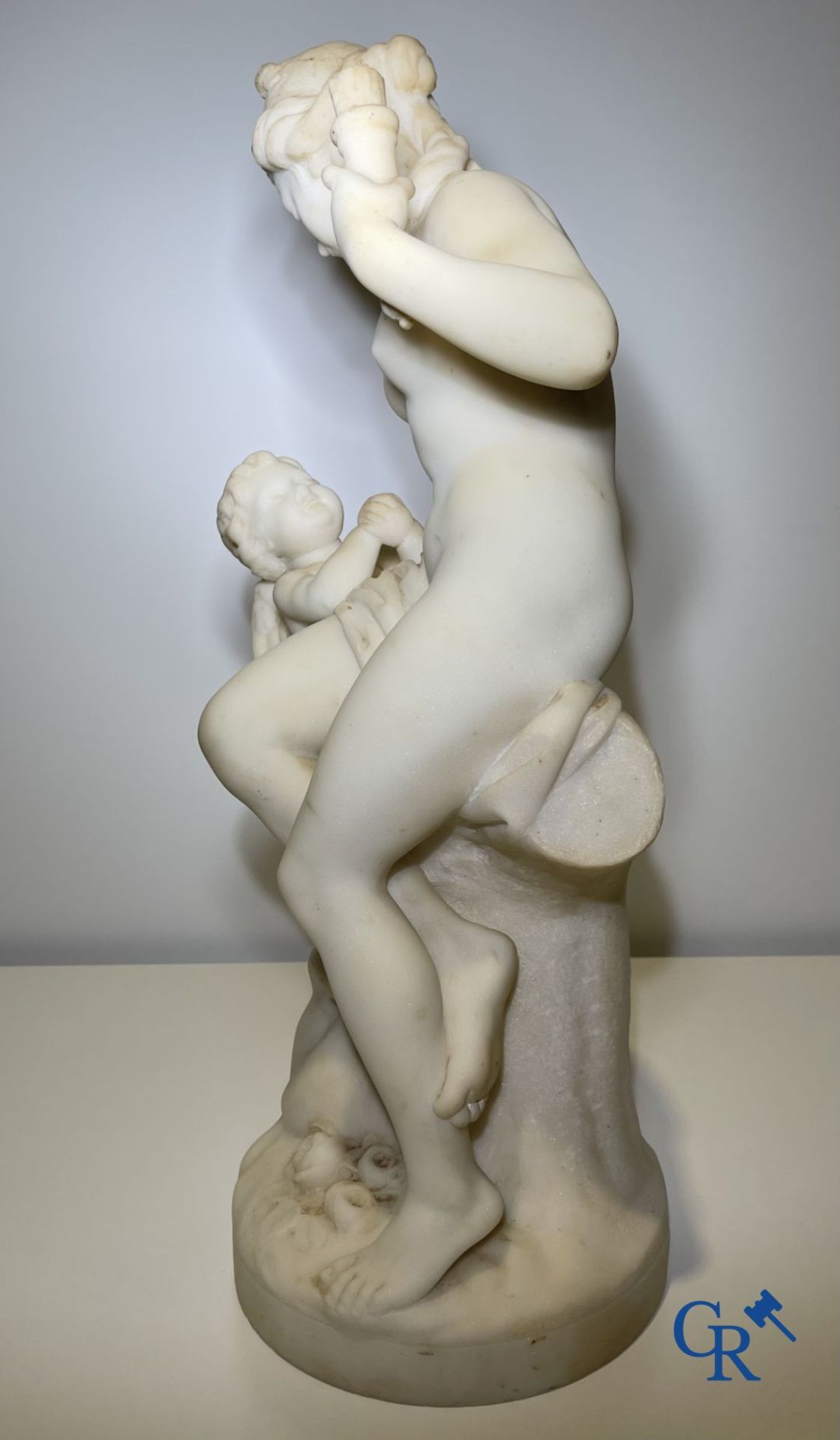 Marble statue after Etienne Maurice Falconnet. Venus and Cupid. 19th century. Signed Falconnet. - Bild 8 aus 21