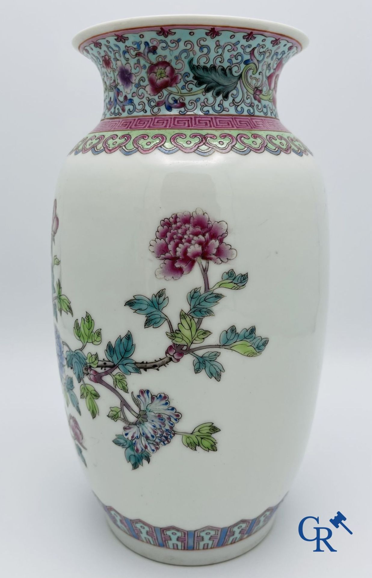 Asian Art: Beautiful lot of Chinese porcelain. - Image 18 of 40