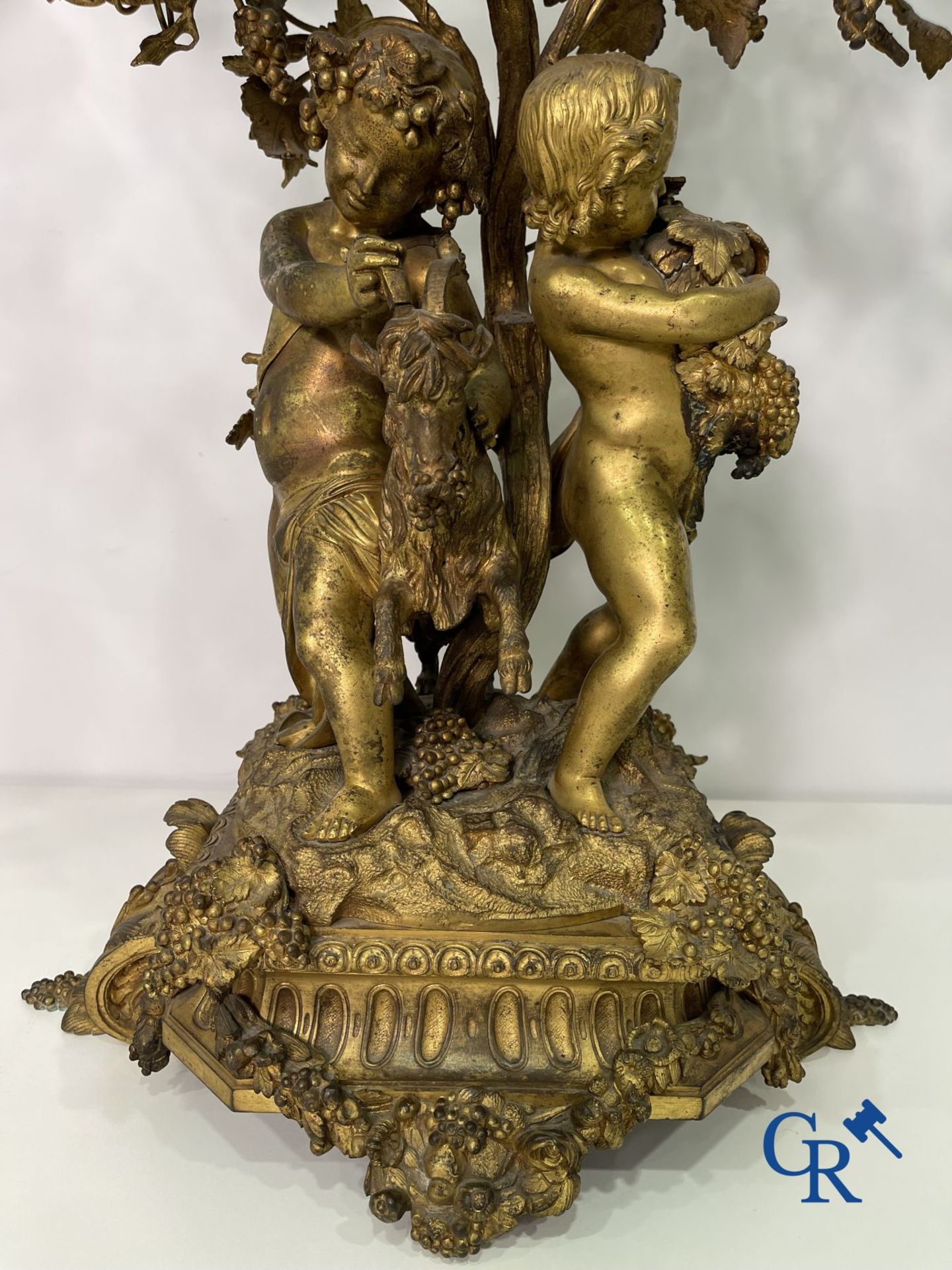 A pair of imposing bronze candlesticks with putti in LXVI style. Napoleon III period. - Bild 11 aus 32