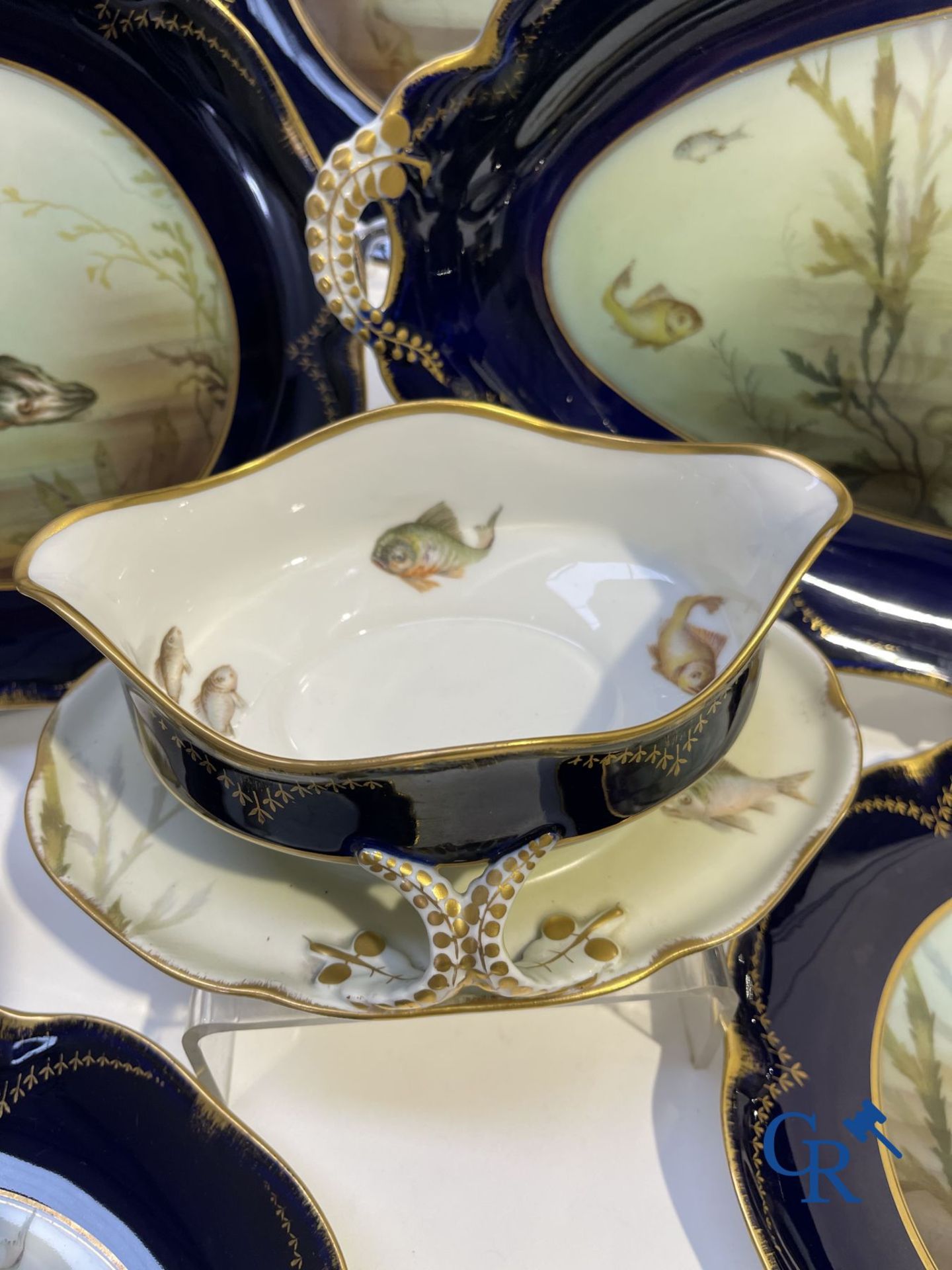 Porcelain: Tableware with a fish decor in Rosenthal porcelain. - Bild 5 aus 12
