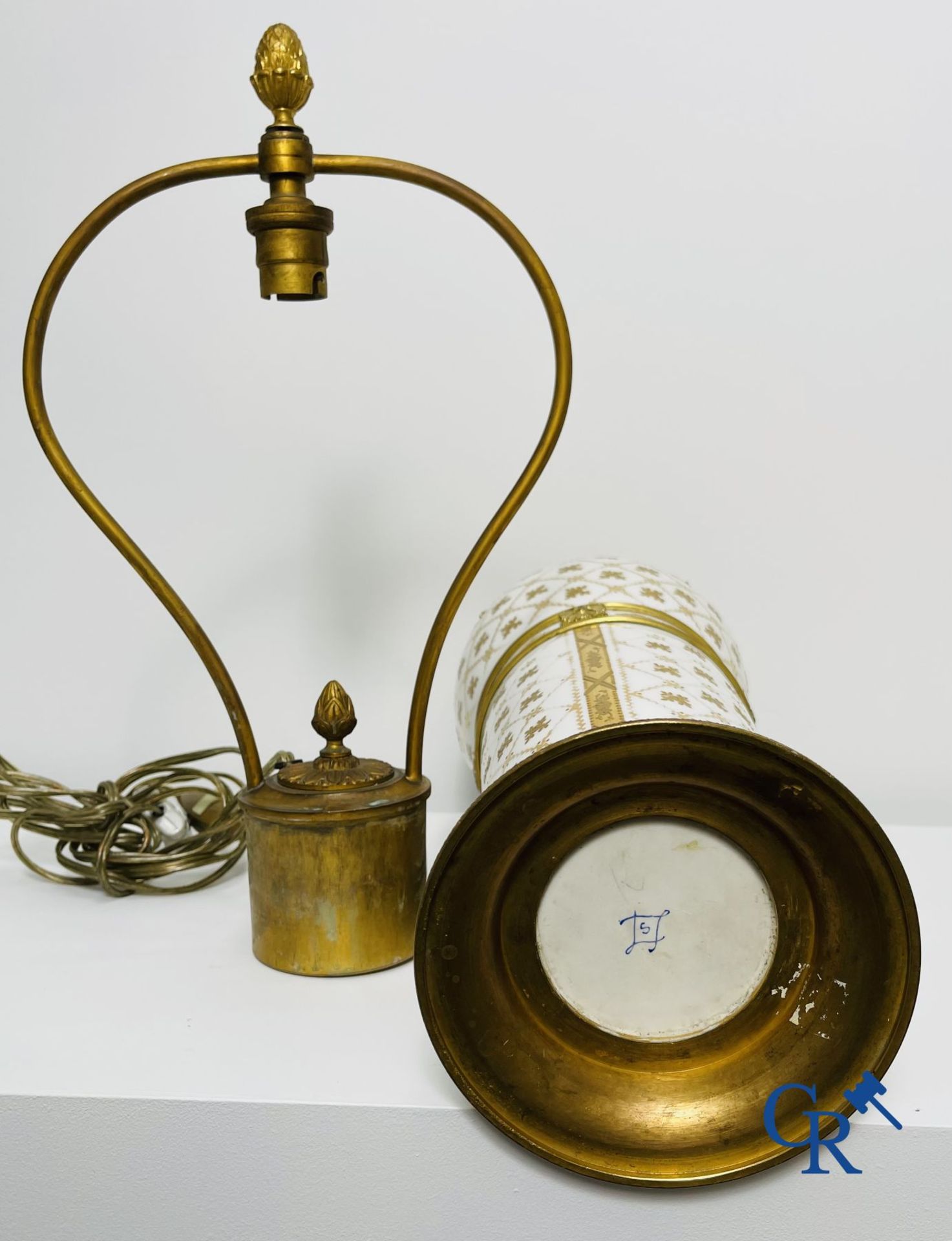 Porcelain: Sèvres: Lot consisting a vase, a lamp and part of a tea set. - Image 8 of 8