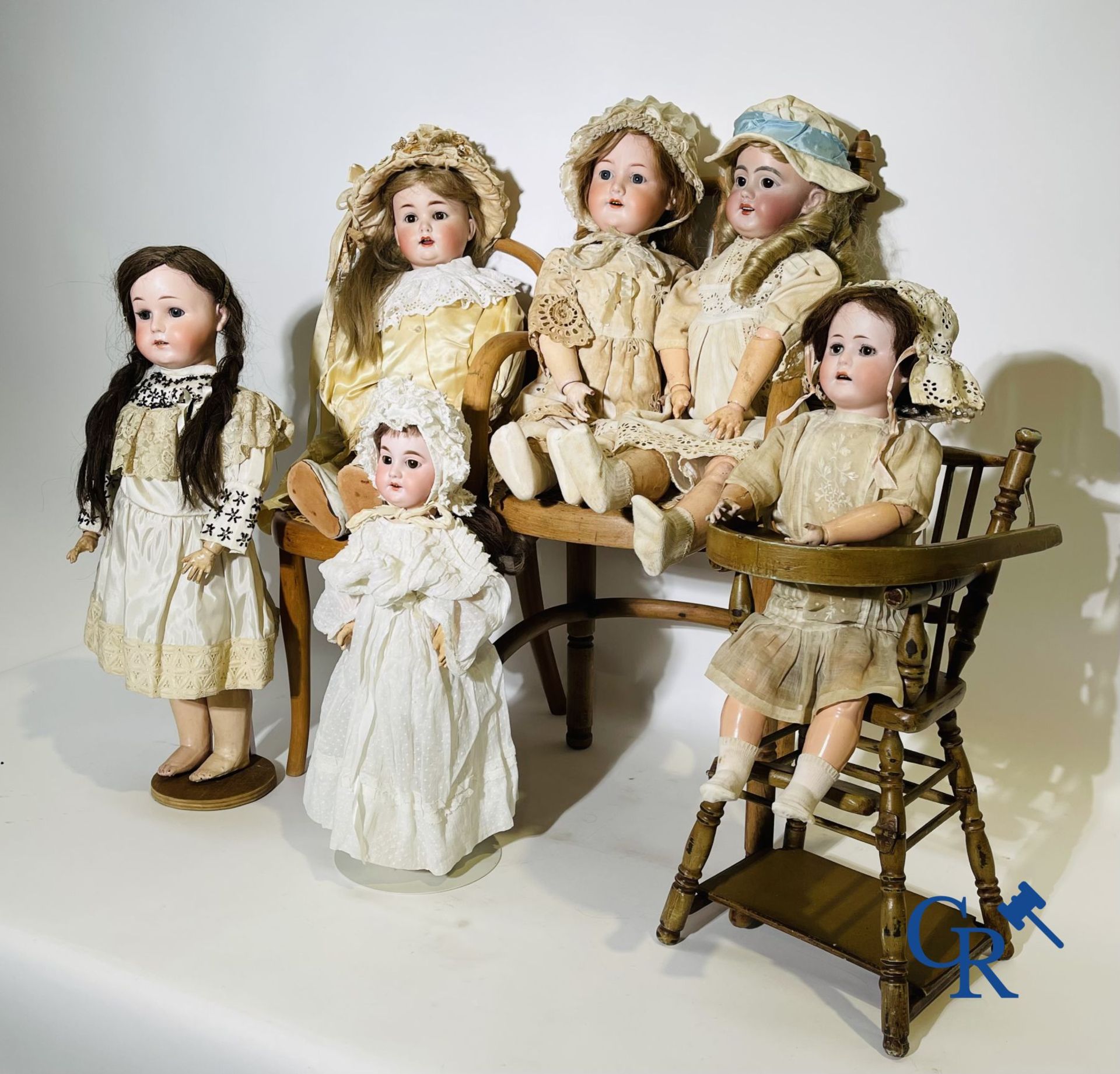 Toys: antique dolls: 6 German dolls with porcelain heads. - Image 3 of 15
