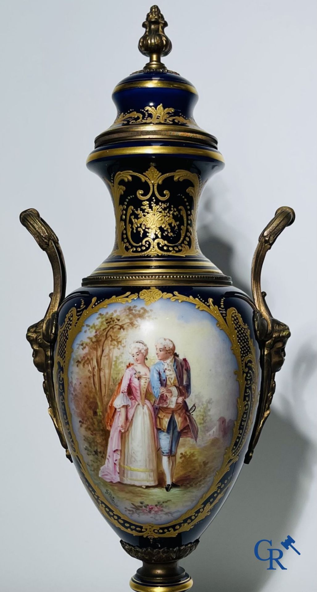 Porcelain: Sèvres: Pair of bronze mounted vases in Sèvres porcelain.. - Image 4 of 6