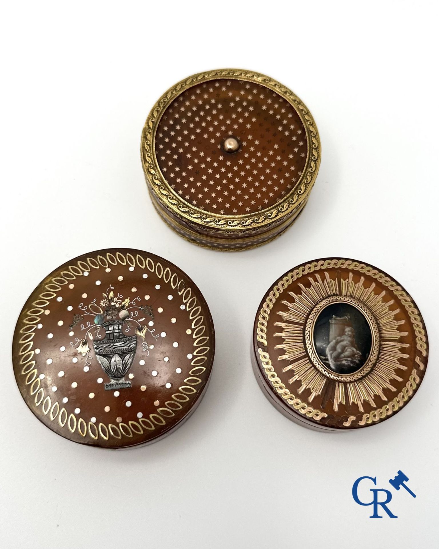 Jewellery-Watches: Important lot consisting of several 18th and 19th century objects in gold, silver - Bild 4 aus 6