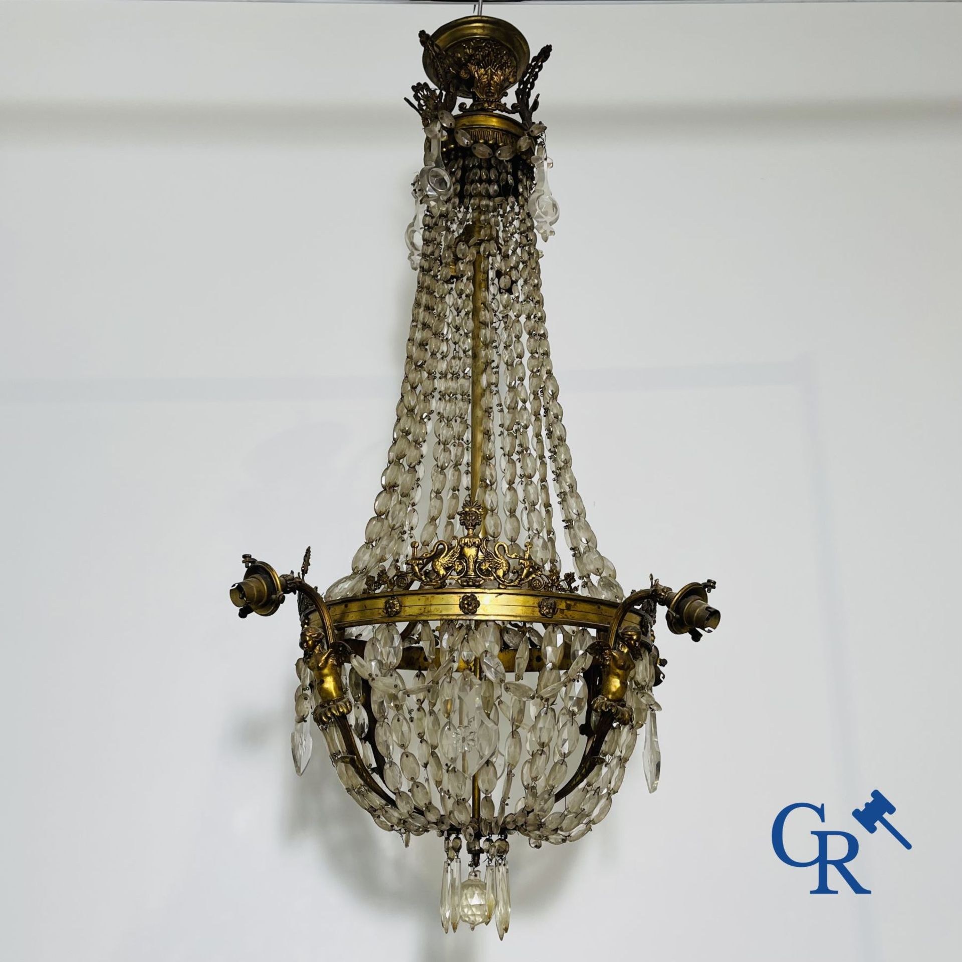 Chandelier. Sac à perles chandelier in bronze and crystal. Empire style.