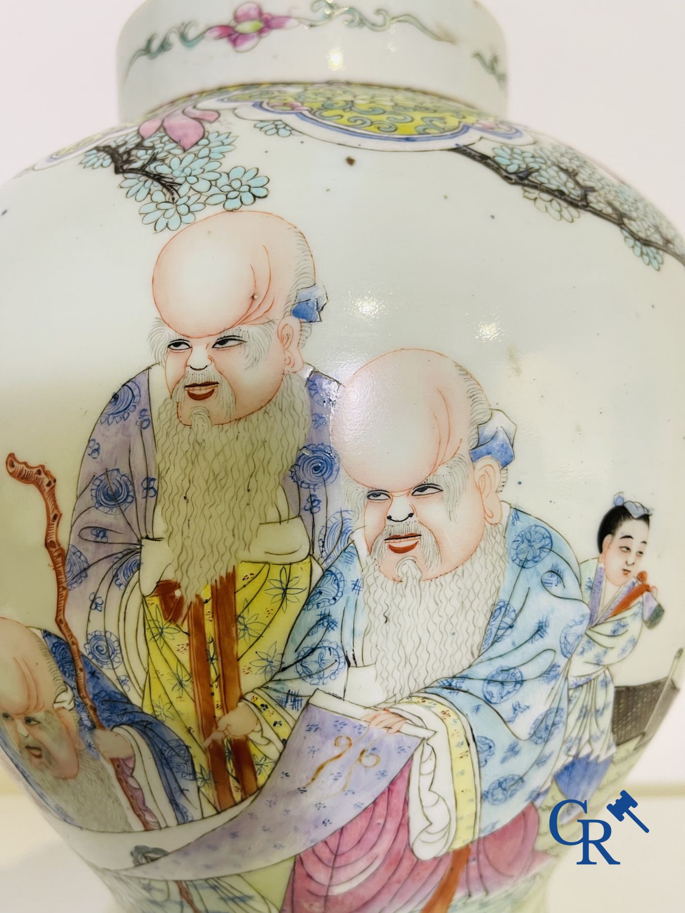 Chinese Porcelain: A Chinese famille rose lidded vase depicting Shou Lao. - Image 7 of 21