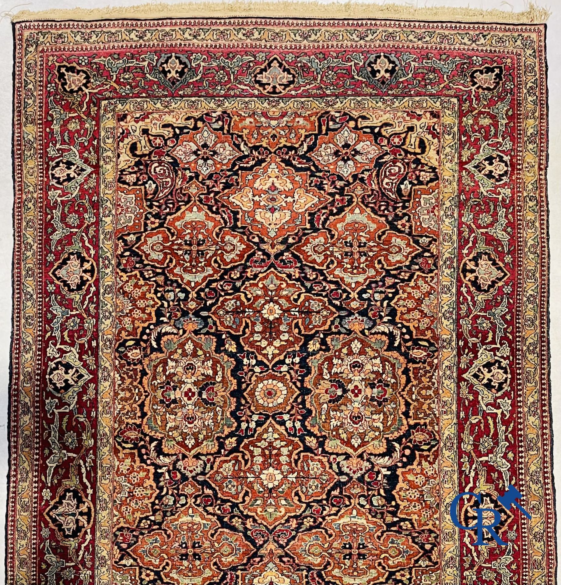 Oriental carpets: Antique oriental carpet. - Image 4 of 8
