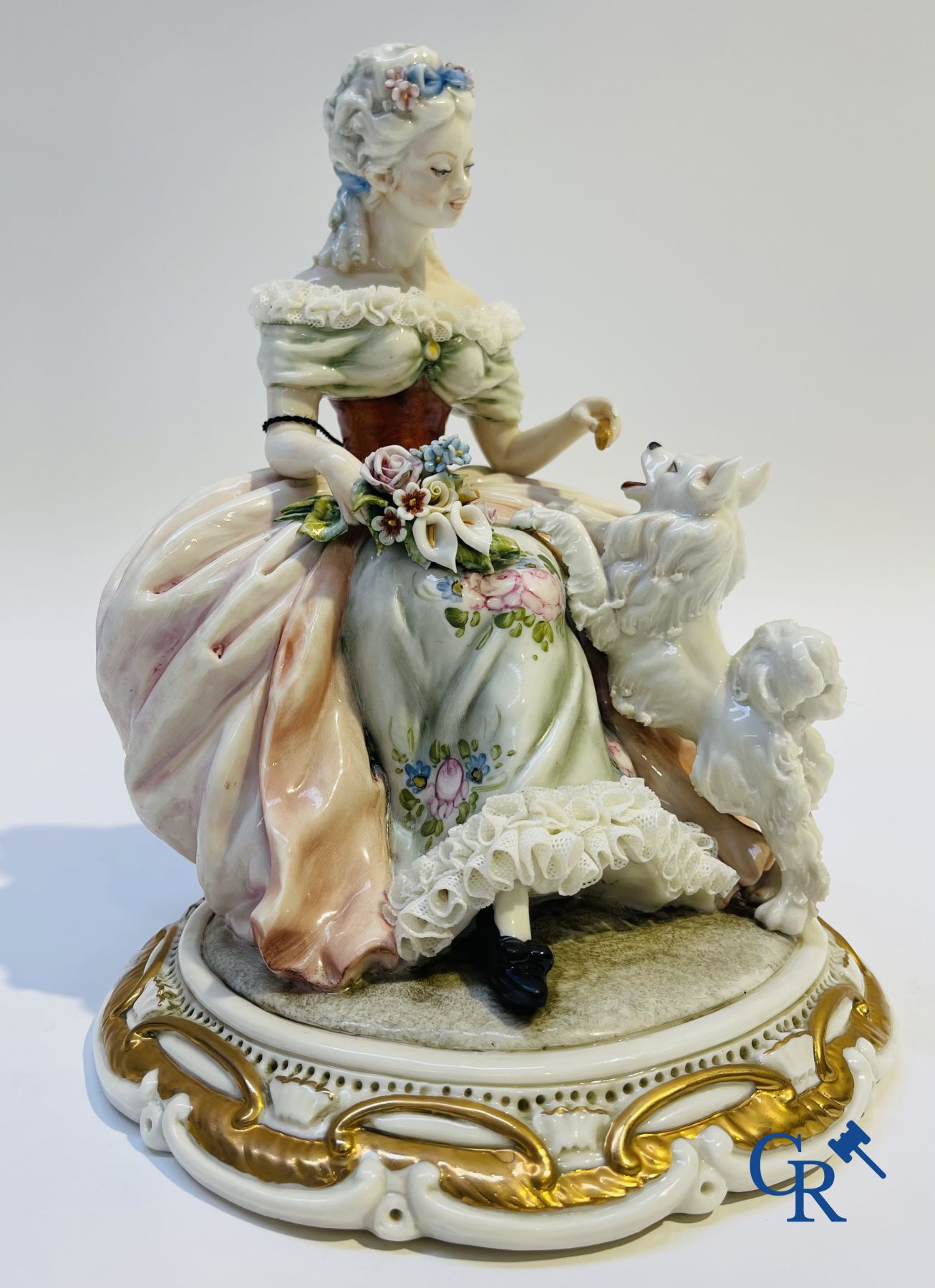 Porcelain: Capodimonte: 2 groups in Italian porcelain with lace. - Image 3 of 11