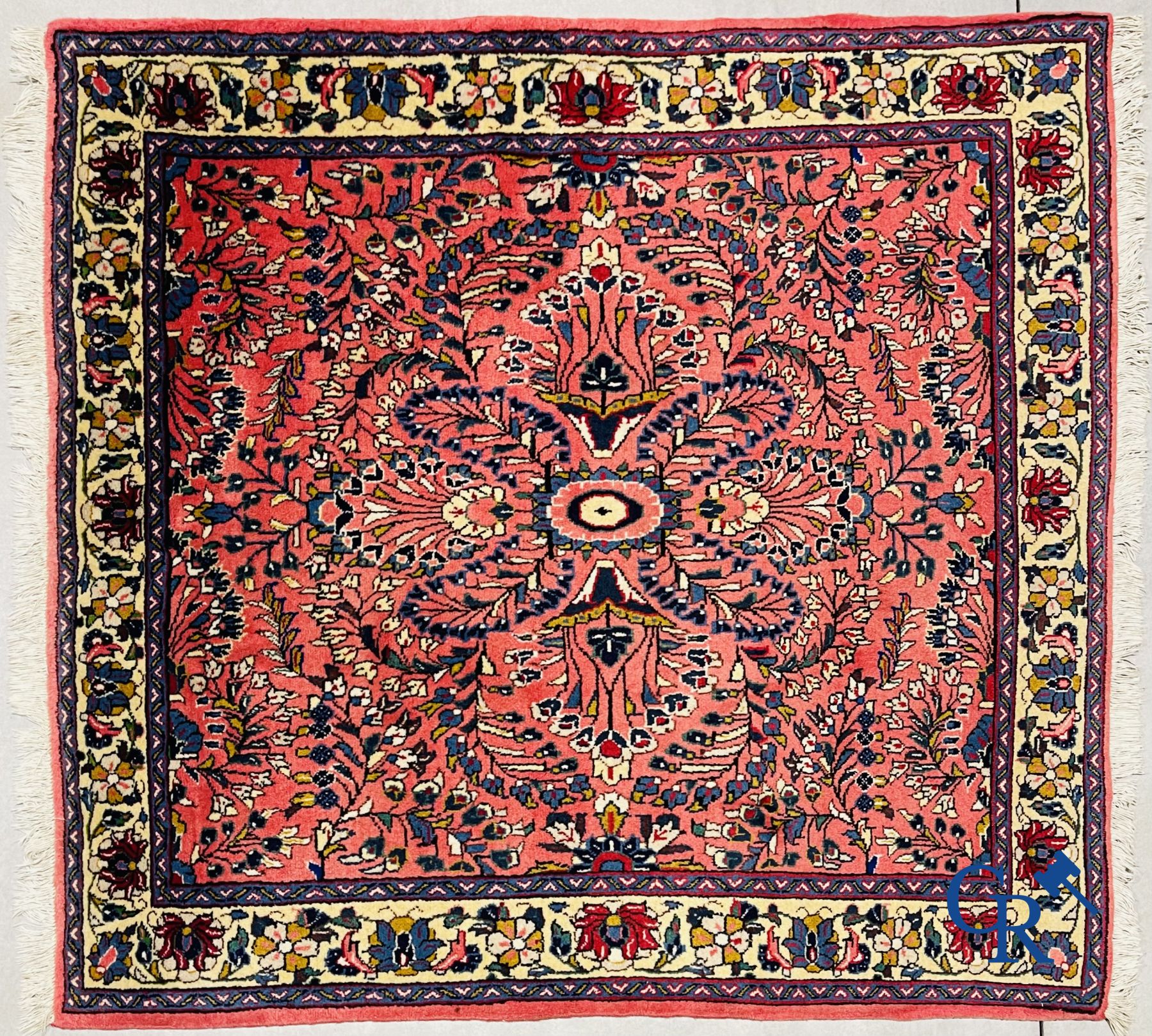 Oriental carpets: Iran, Sarouk. Hand-knotted Persian carpet in wool. - Image 2 of 5