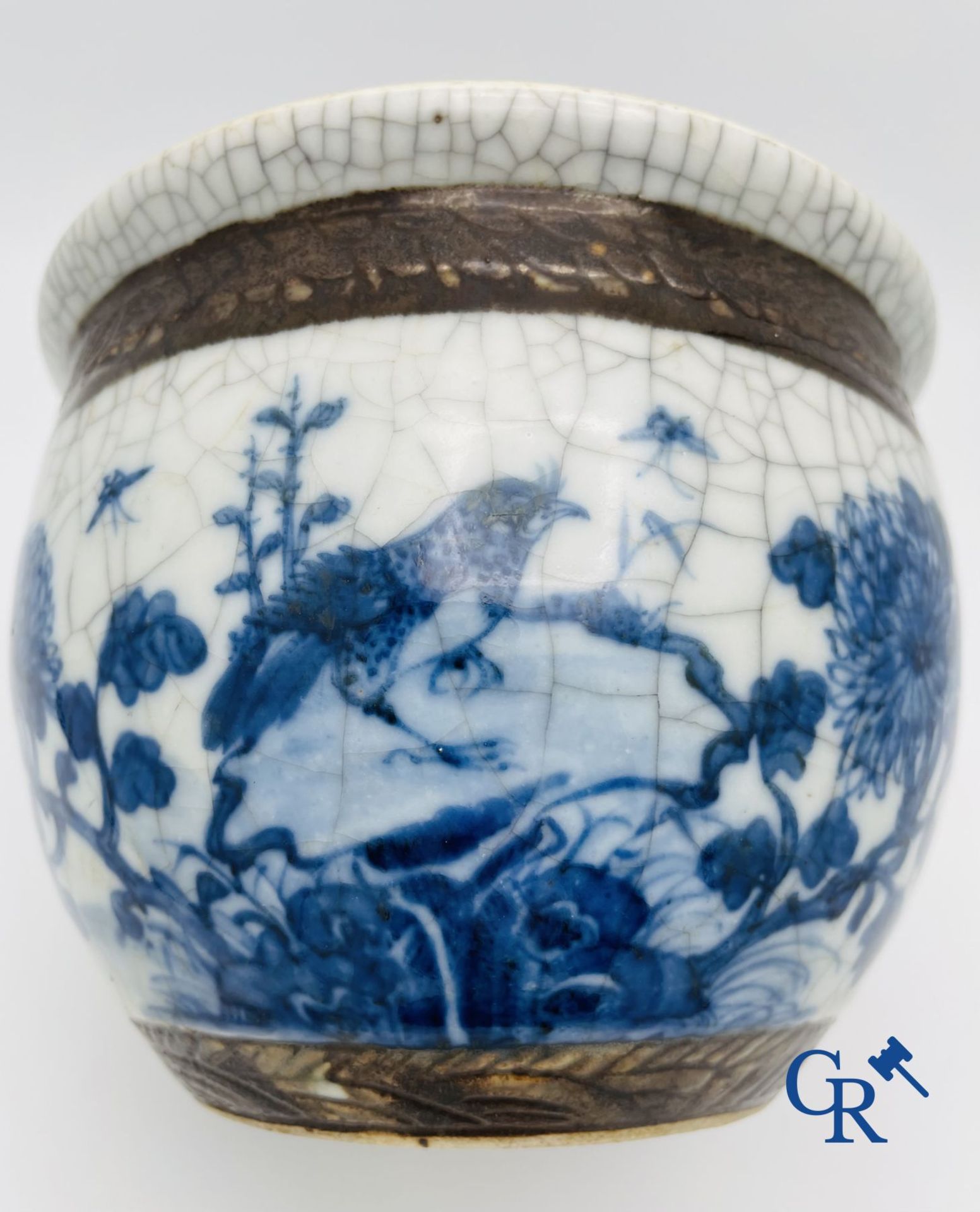 Chinese porcelain: Chinese blue and white bowl, Nanking. 19th century. - Image 7 of 9