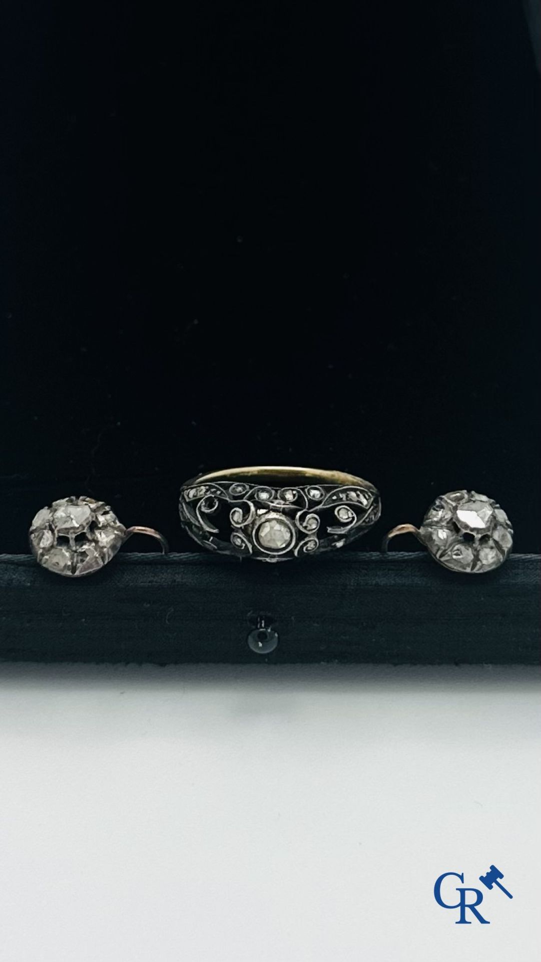 Jewels: Lot various jewels in gold 18K and diamonds. - Image 4 of 4