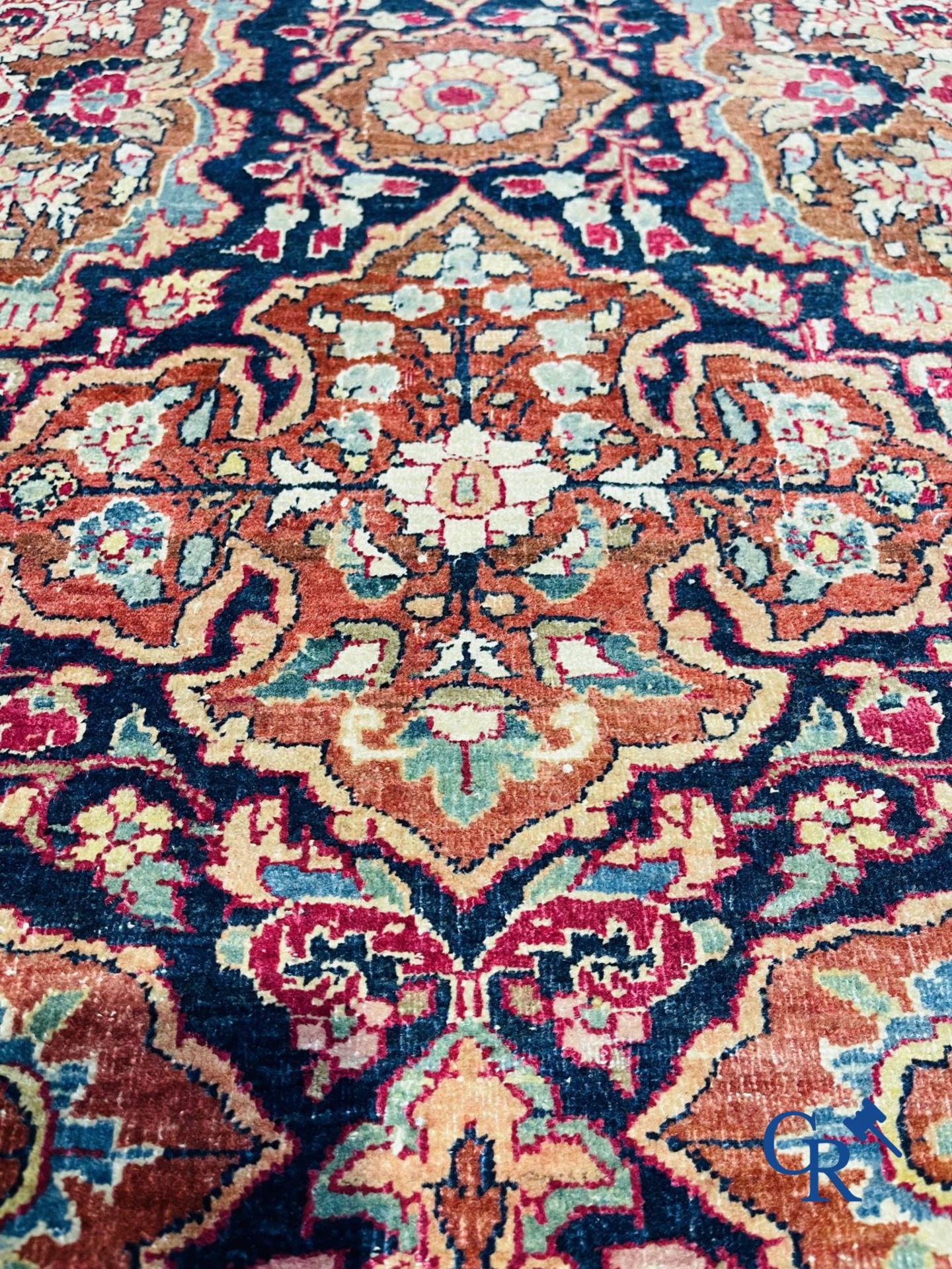 Oriental carpets: Antique oriental carpet. - Image 5 of 8