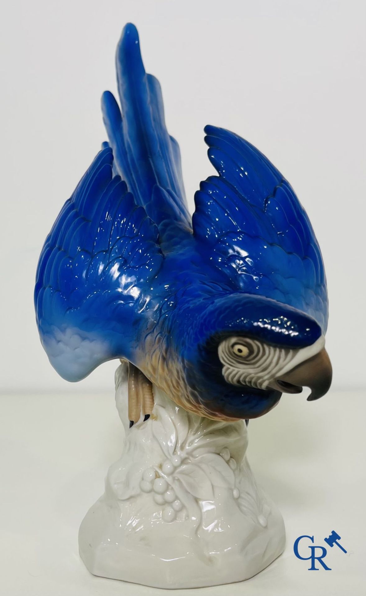 A lot of 4 birds in German porcelain and Italian faience. - Image 12 of 16