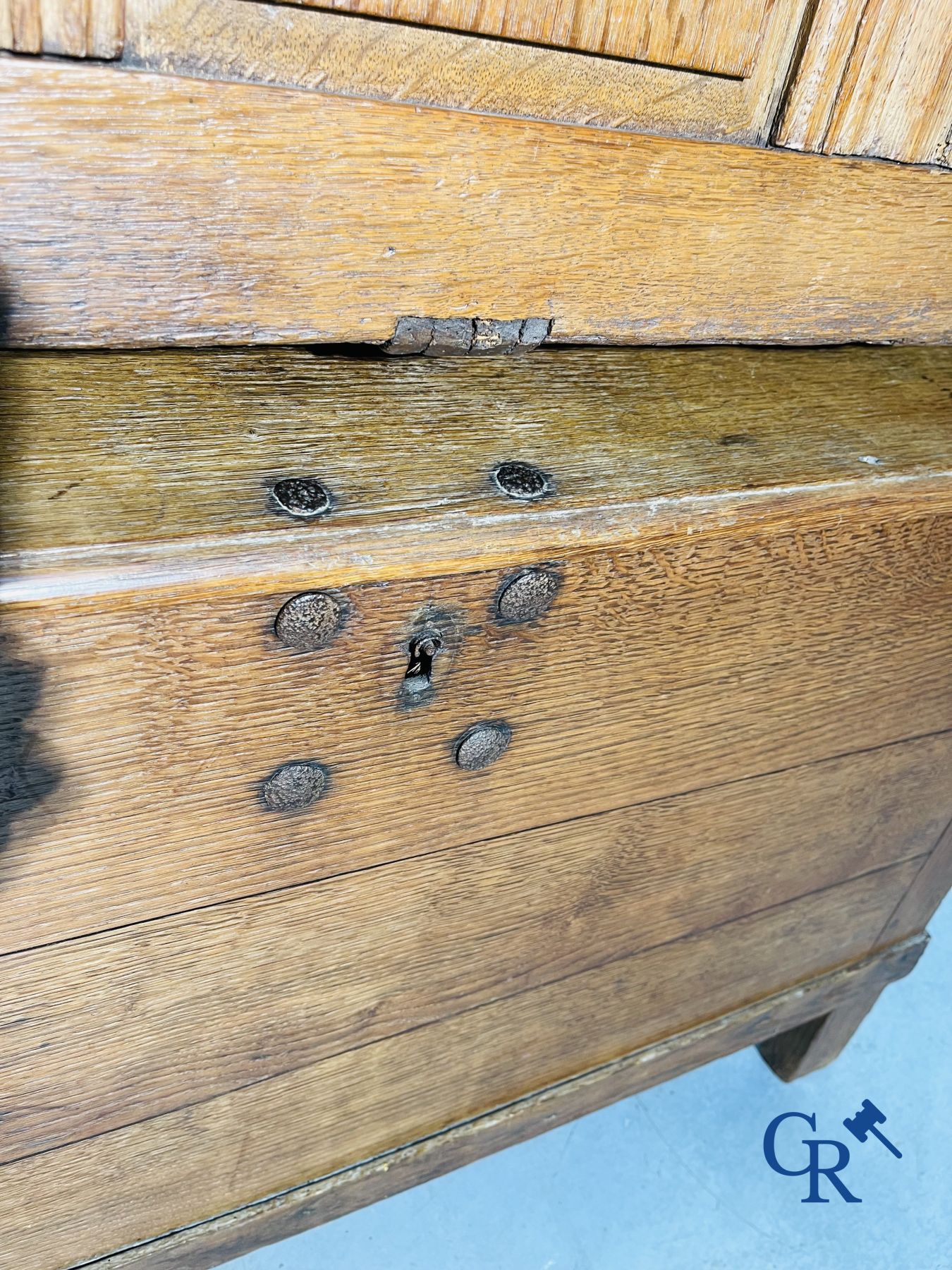 2 oak chests and an antique cast iron fireplace plate. - Image 9 of 14