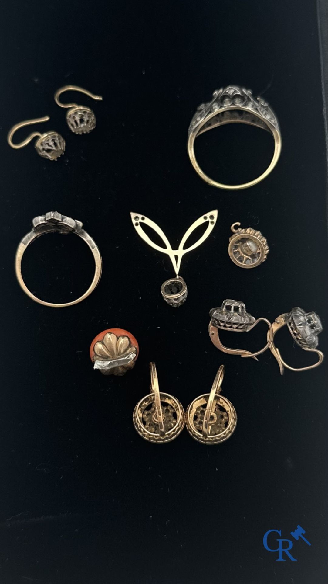 Jewels: Lot various jewels in gold 18K and diamonds. - Image 2 of 4