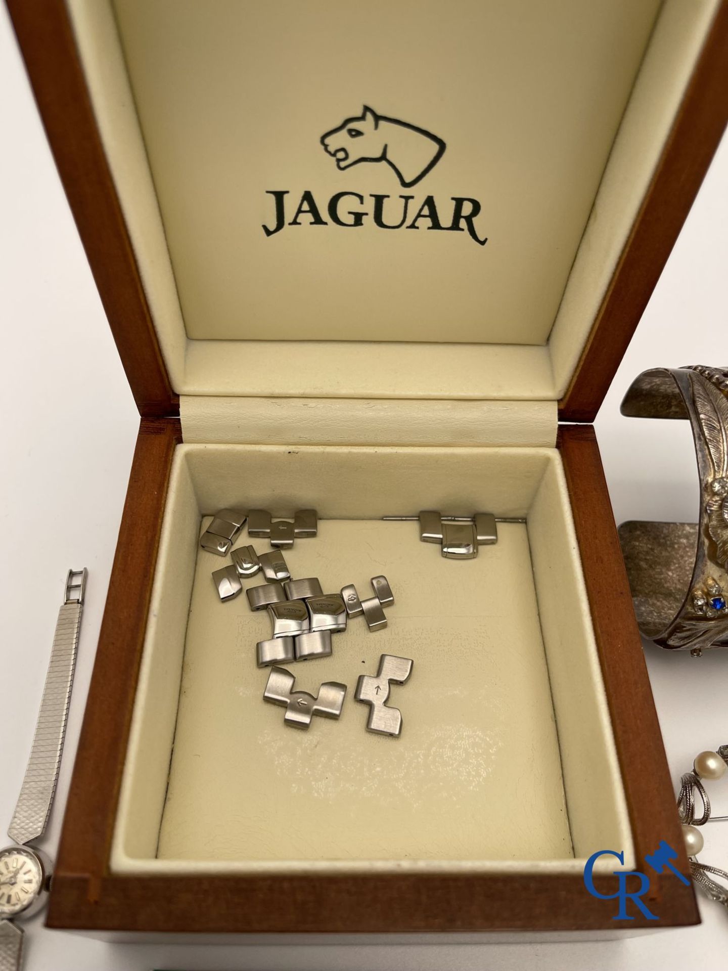 Jewellery/Watches: A ladies watch and a ring in white gold 18K (750°/00), 2 wristwatches Jaguar and  - Image 9 of 11