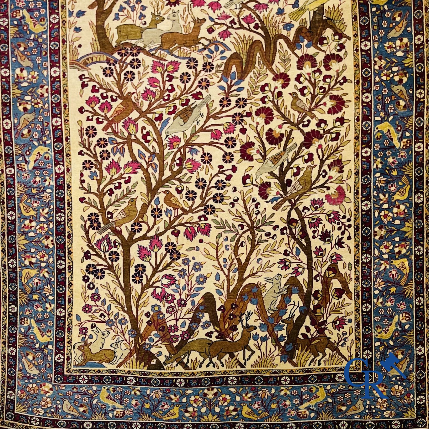 Oriental carpets: Antique oriental carpet with a decor of animals and birds in the forest. - Image 4 of 10