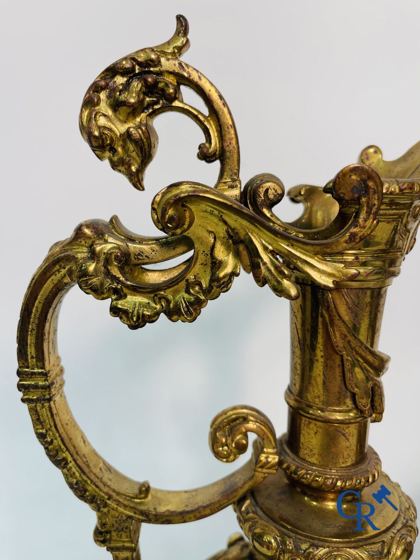A pair of gilded bronze ewer vases. Napoleon III period. - Image 6 of 11