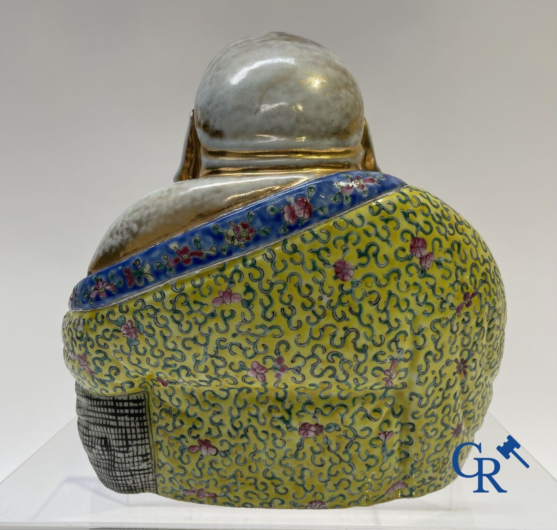 Chinese porcelain: Tall figure of Buddha. - Image 10 of 15