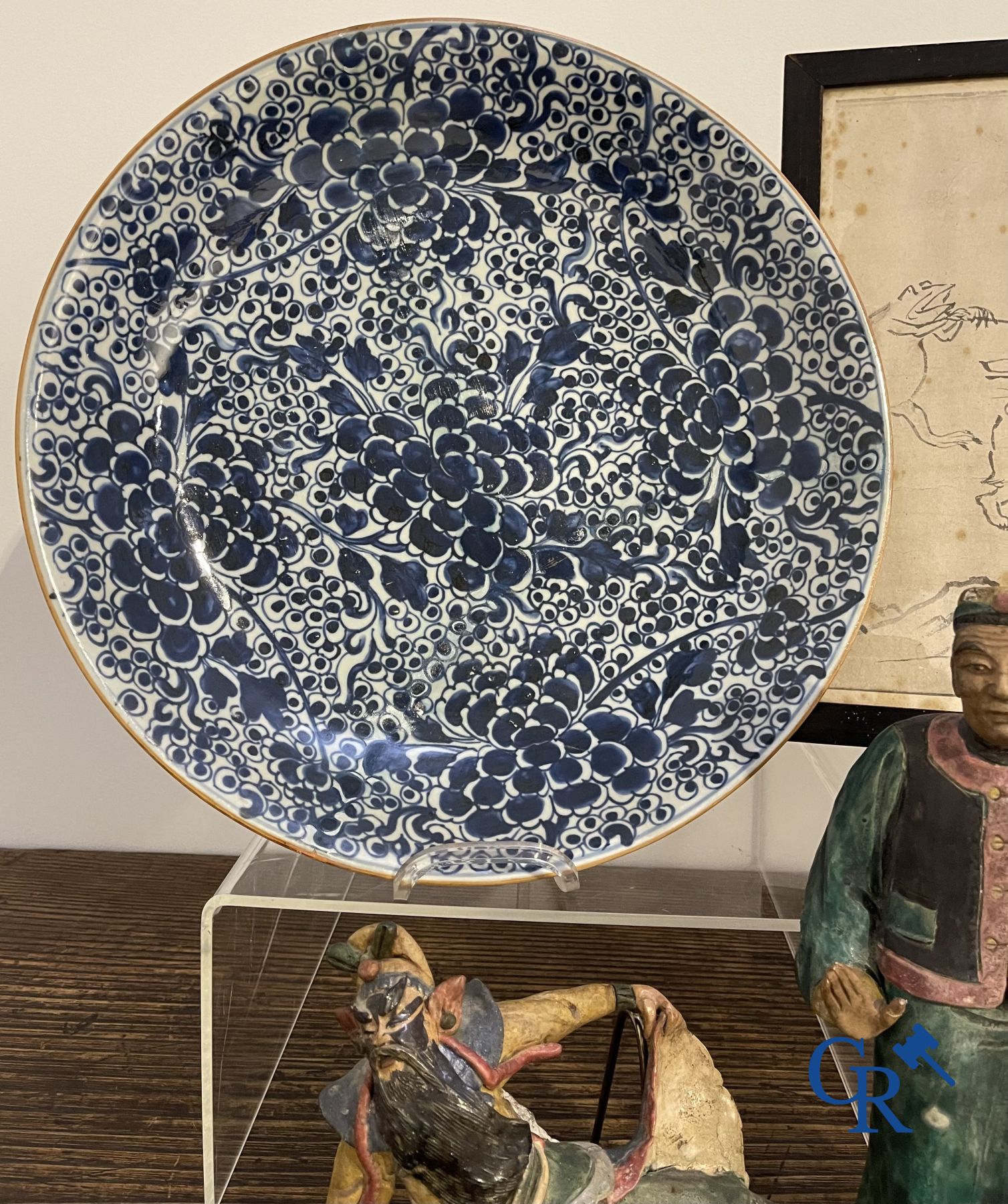 Asian Art: Lot with various objects in pottery and porcelain and an ink drawing. - Image 8 of 16