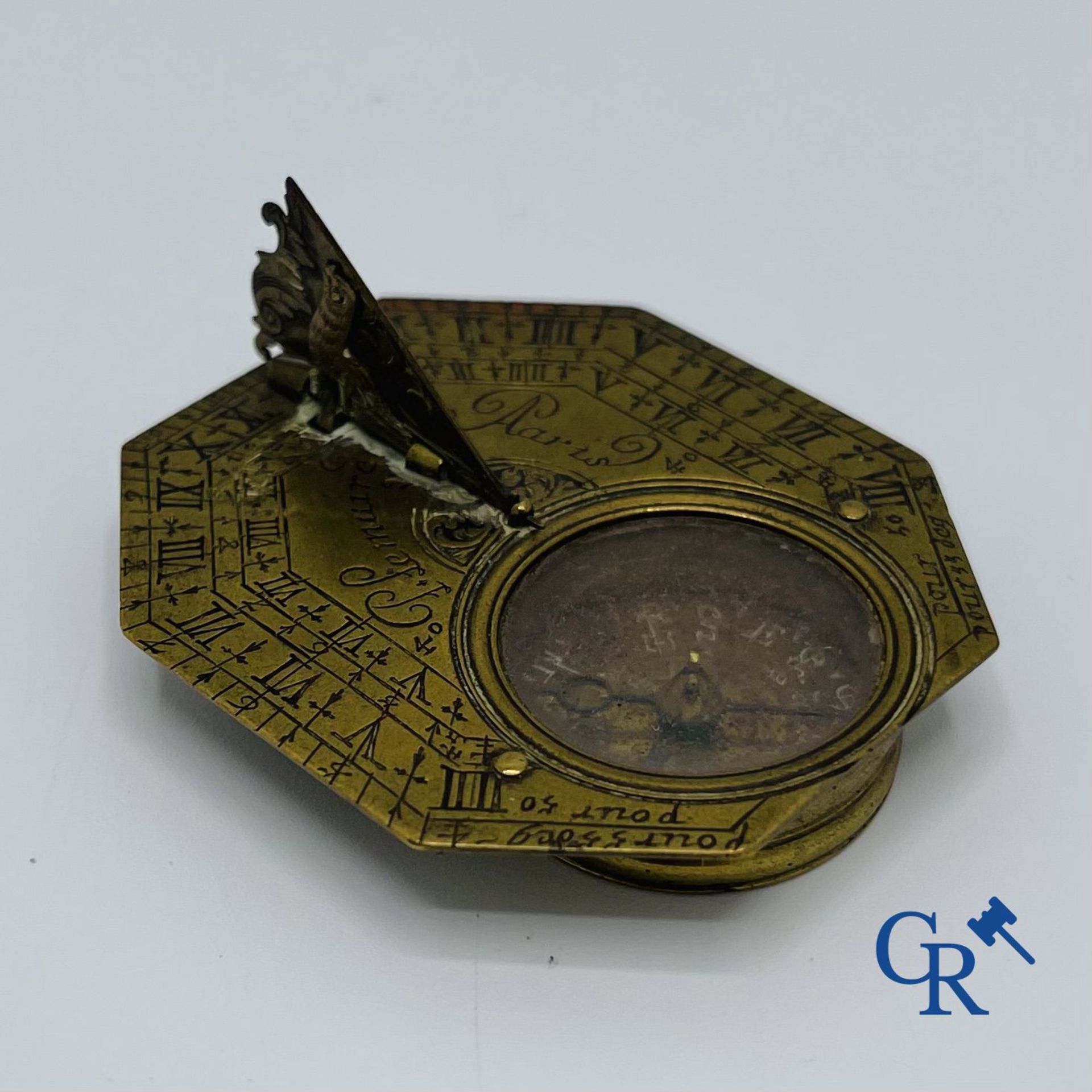 Lemaire à Paris: Octagonal pocket sundial and compass. Early 18th century. - Bild 2 aus 7